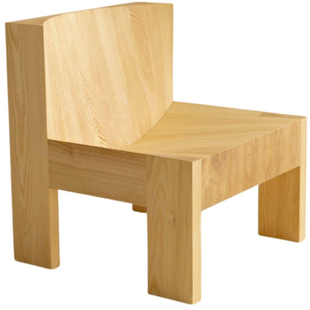 Max Lamb '005' Lounge Chair in Solid Finnish Pine Wood for Vaarnii For Sale 4