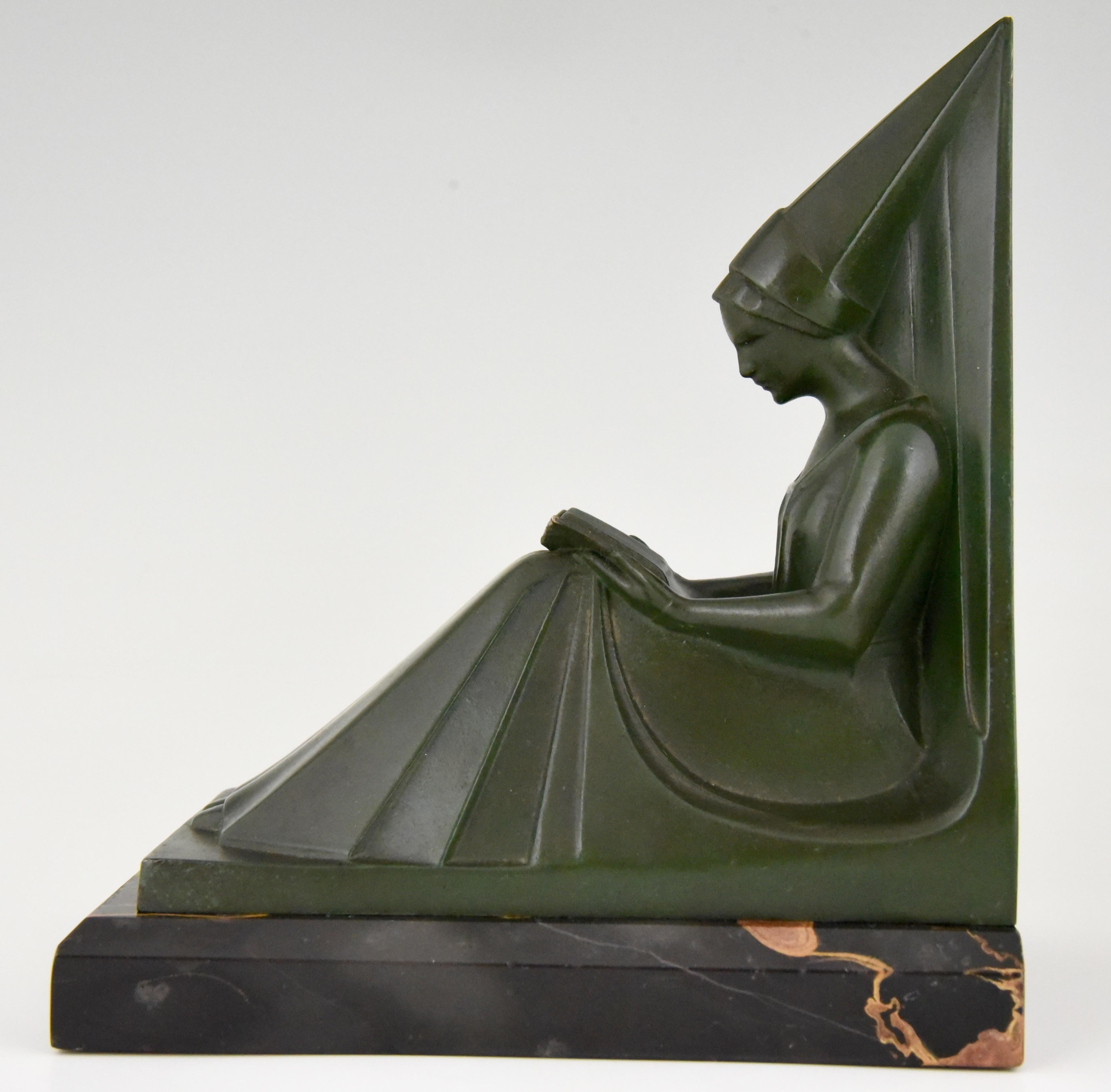20th Century Max Le Verrier Art Deco Figural Bookends Reading Medieval Ladies, 1925