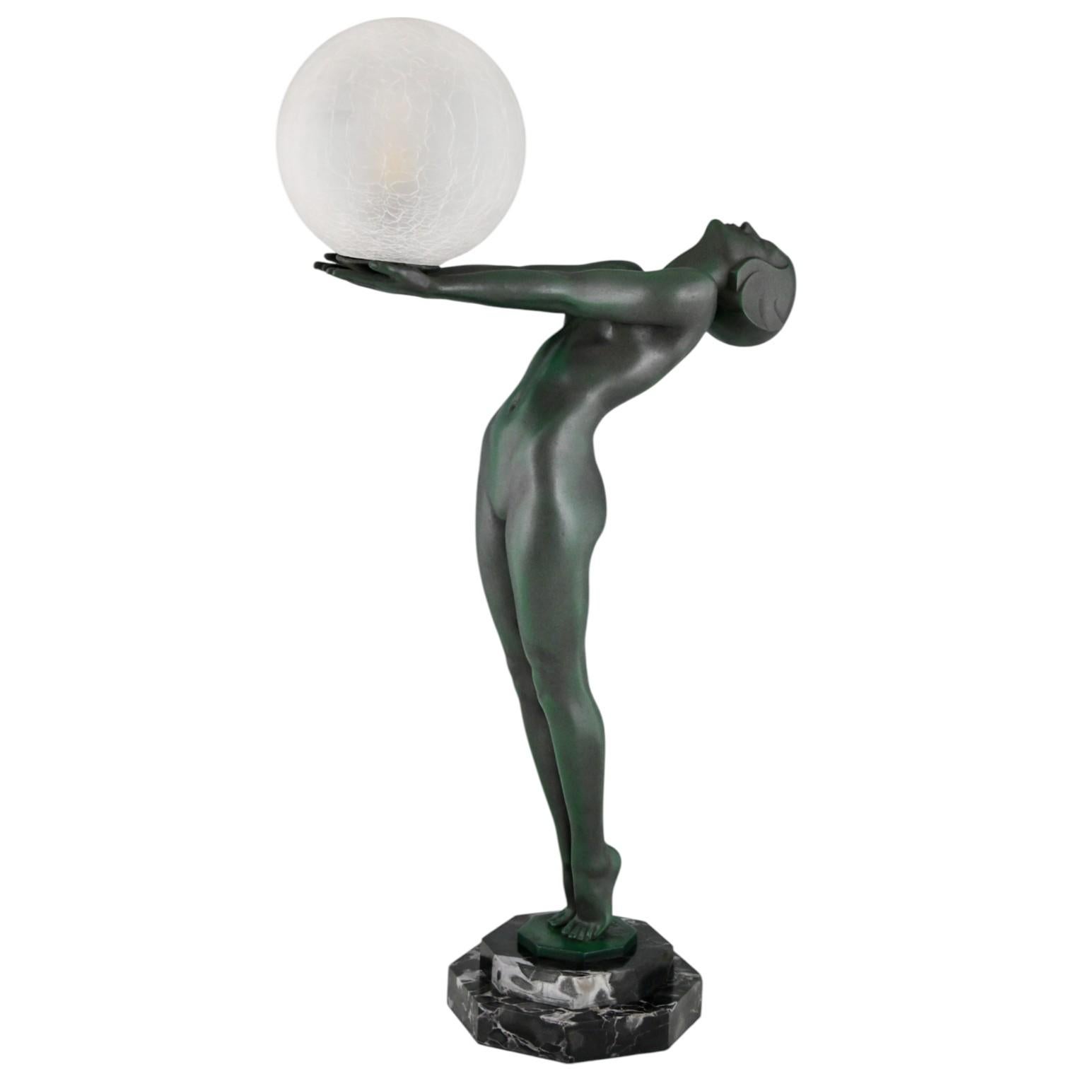Lámpara Art Verrier Max Le Verrier Art Decó LUMINA Clarté desnuda con globo 65 cm. Francés en venta