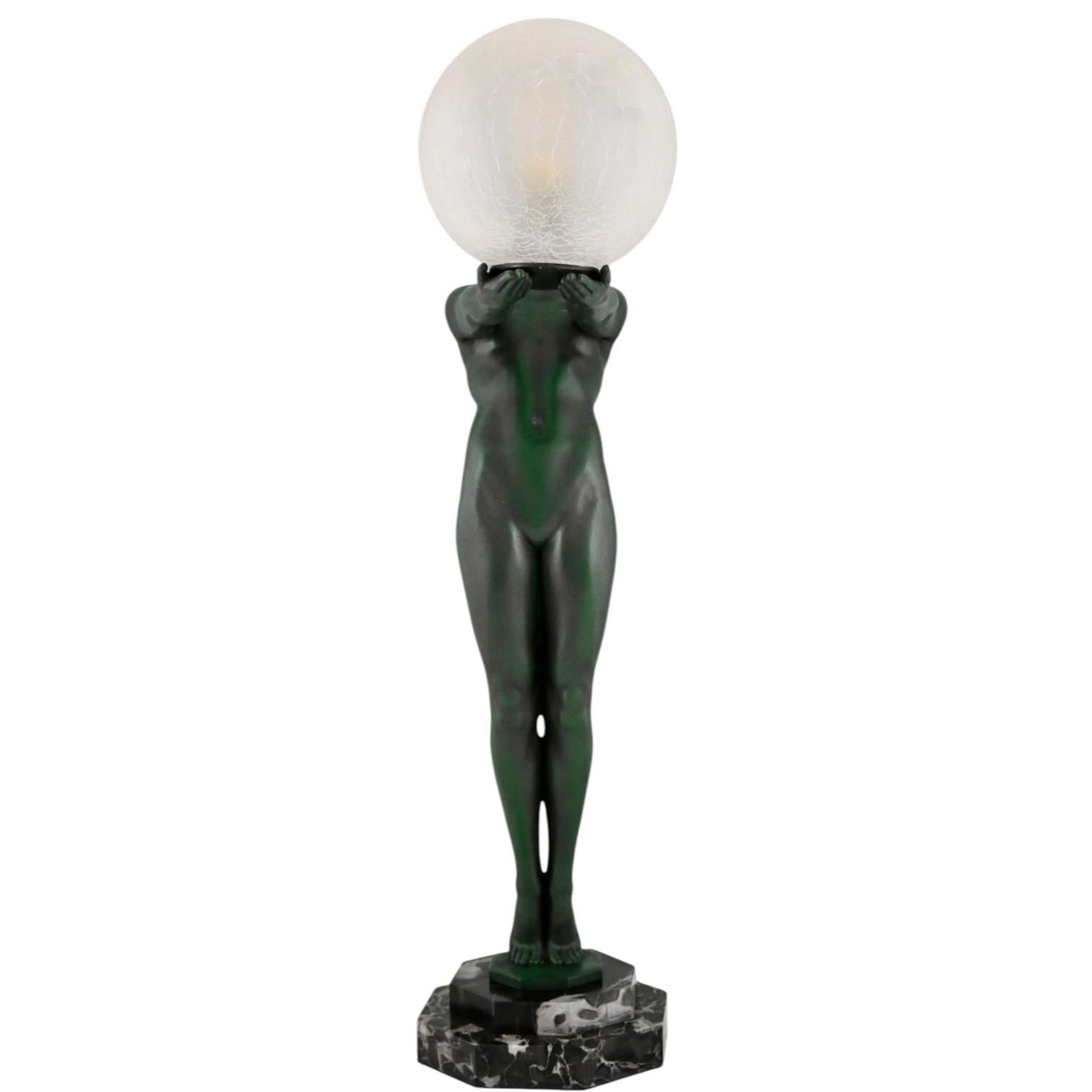 Lámpara Art Verrier Max Le Verrier Art Decó LUMINA Clarté desnuda con globo 65 cm. en Bueno estado para la venta en Antwerp, BE