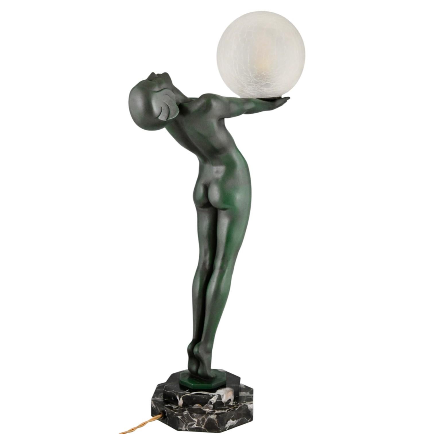 Lámpara Art Verrier Max Le Verrier Art Decó LUMINA Clarté desnuda con globo 65 cm. Metal en venta