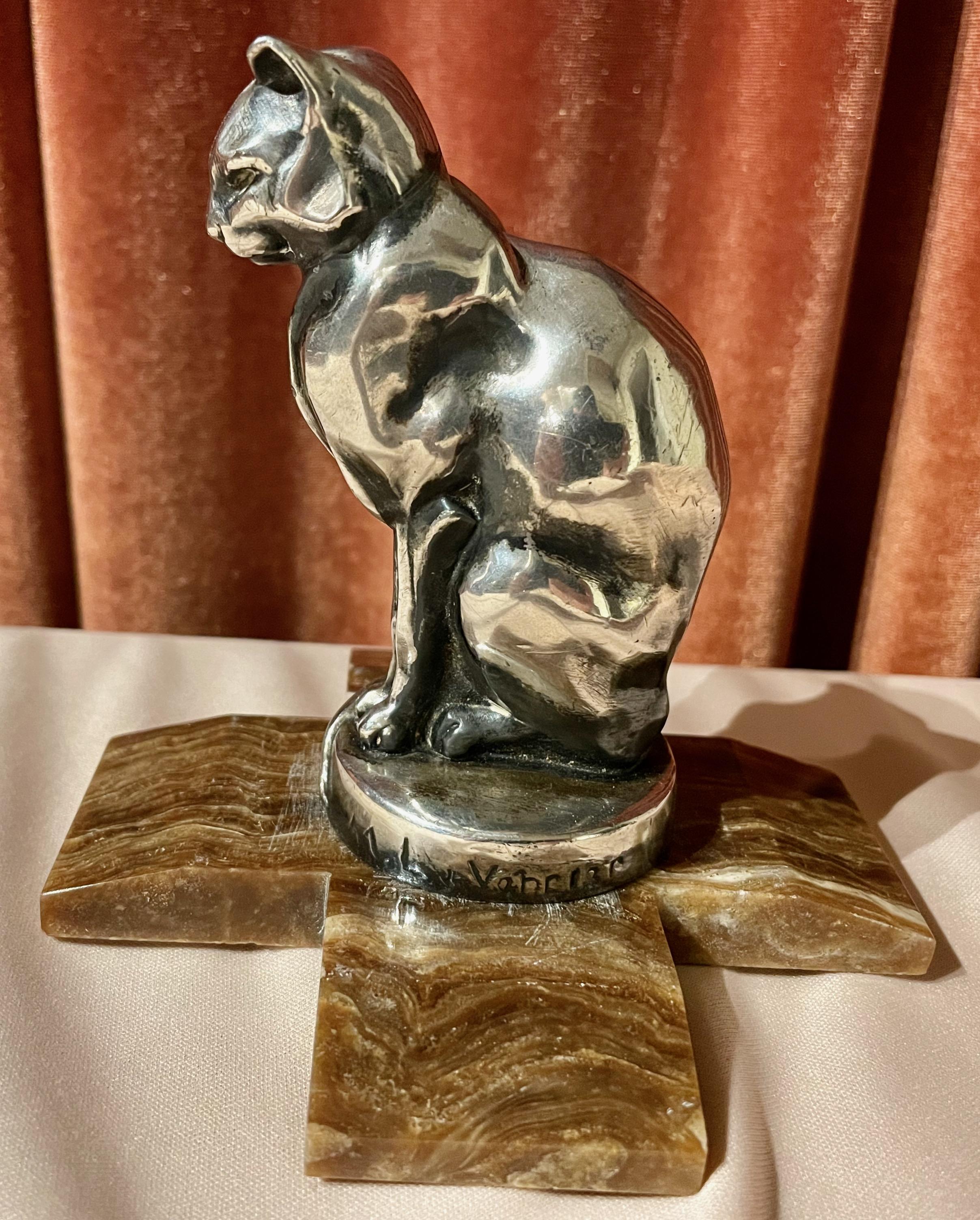 Max Le Verrier Bookends Statues of Dog and Cat French Art Deco For Sale 4