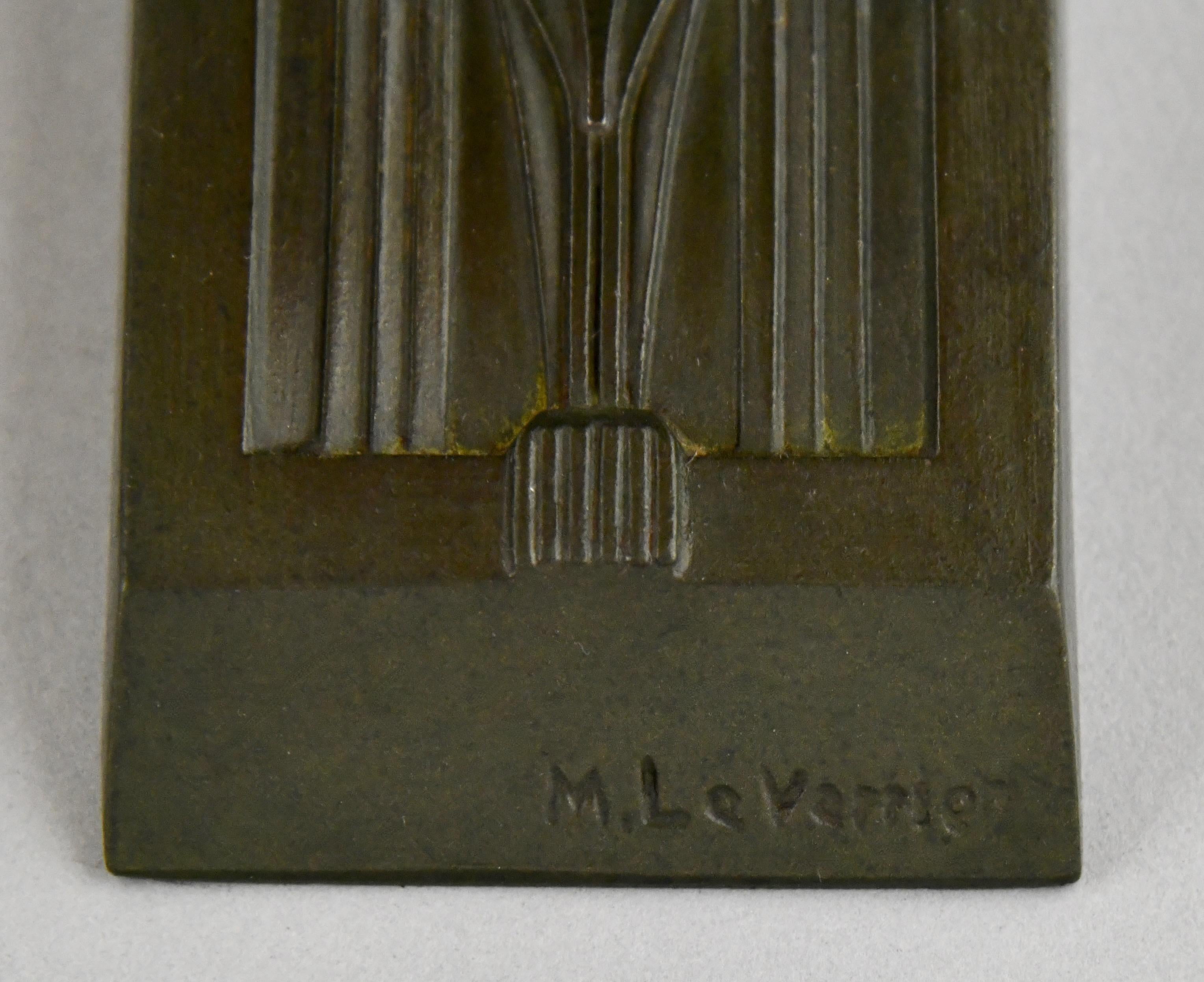 Apliques Art Decó Max Le Verrier & Daum con pájaros estilizados, 1930 en venta 2