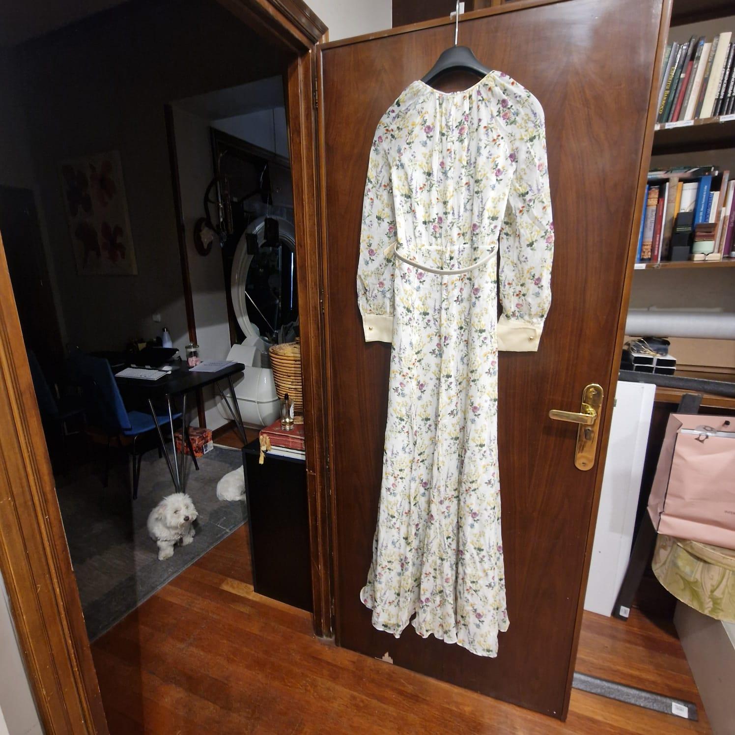 Max Marli  Abito in seta floreale lungo fino al pavimento  Max Mara è realizzato in organza di seta in vendita 13