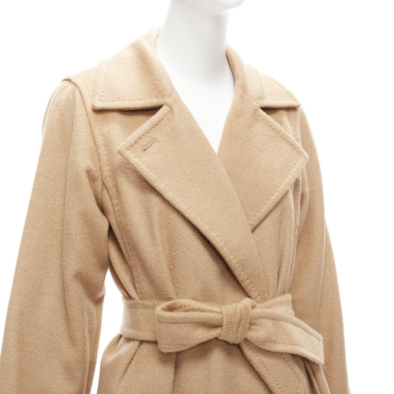 MAX MARA 100% camel tan collared longline belted wrap coat FR36 S
Reference: JACG/A00126
Brand: Max Mara
Material: Camel
Color: Beige
Pattern: Solid
Closure: Belt
Lining: Gold Fabric
Made in: Italy

CONDITION:
Condition: Very good, this item was