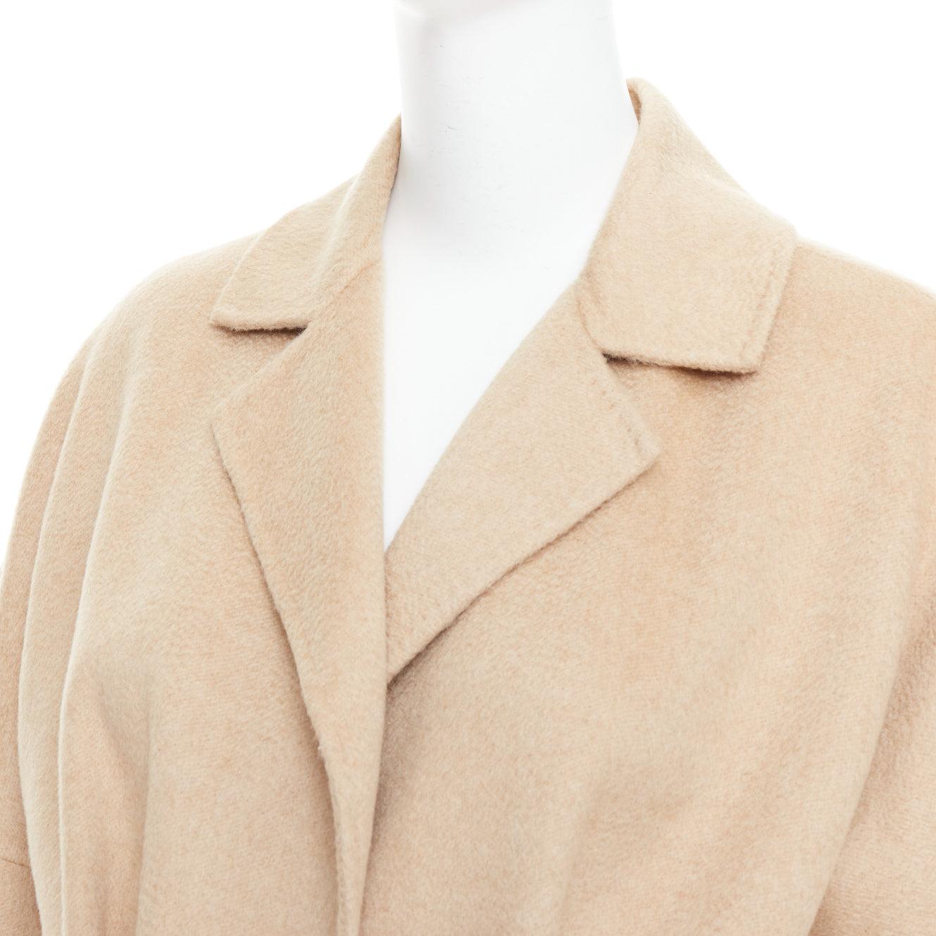 MAX MARA 100% double faced cashmere belted camel tan coat IT38 XS
Reference: GEGG/A00173
Brand: Max Mara
Material: Cashmere
Color: Camel
Pattern: Solid
Closure: Belt
Extra Details: Extremely comfortable, soft and luxurious to touch with double faced