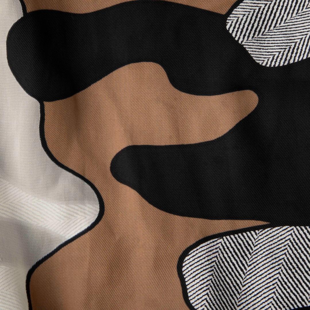 Max Mara Mini Vestido de Manga Larga con Estampado Abstracto Talla S en Bueno estado para la venta en London, GB