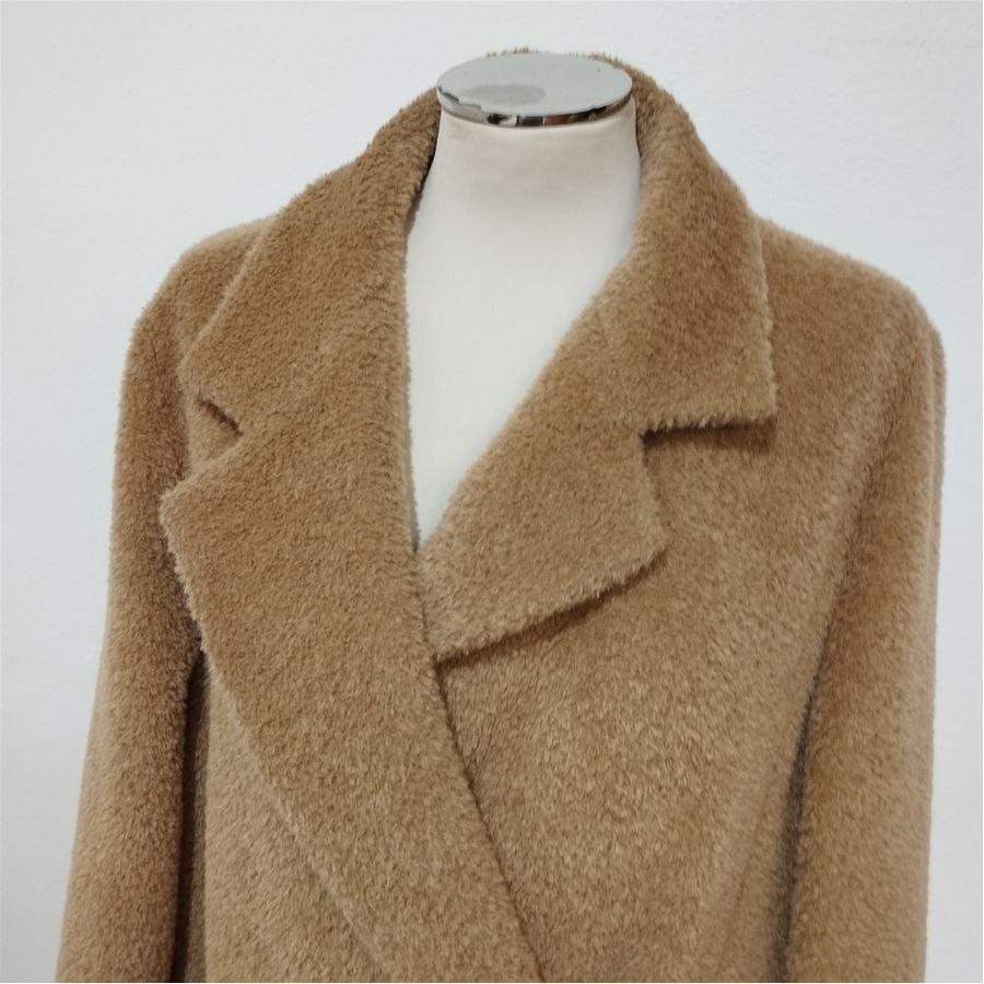 Max Mara Alpaca coat size 42 In Excellent Condition In Gazzaniga (BG), IT
