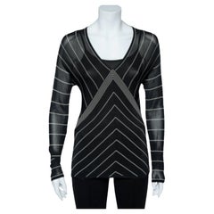 Max Mara Rückenstreifenmuster Stricktop mit V-Ausschnitt M