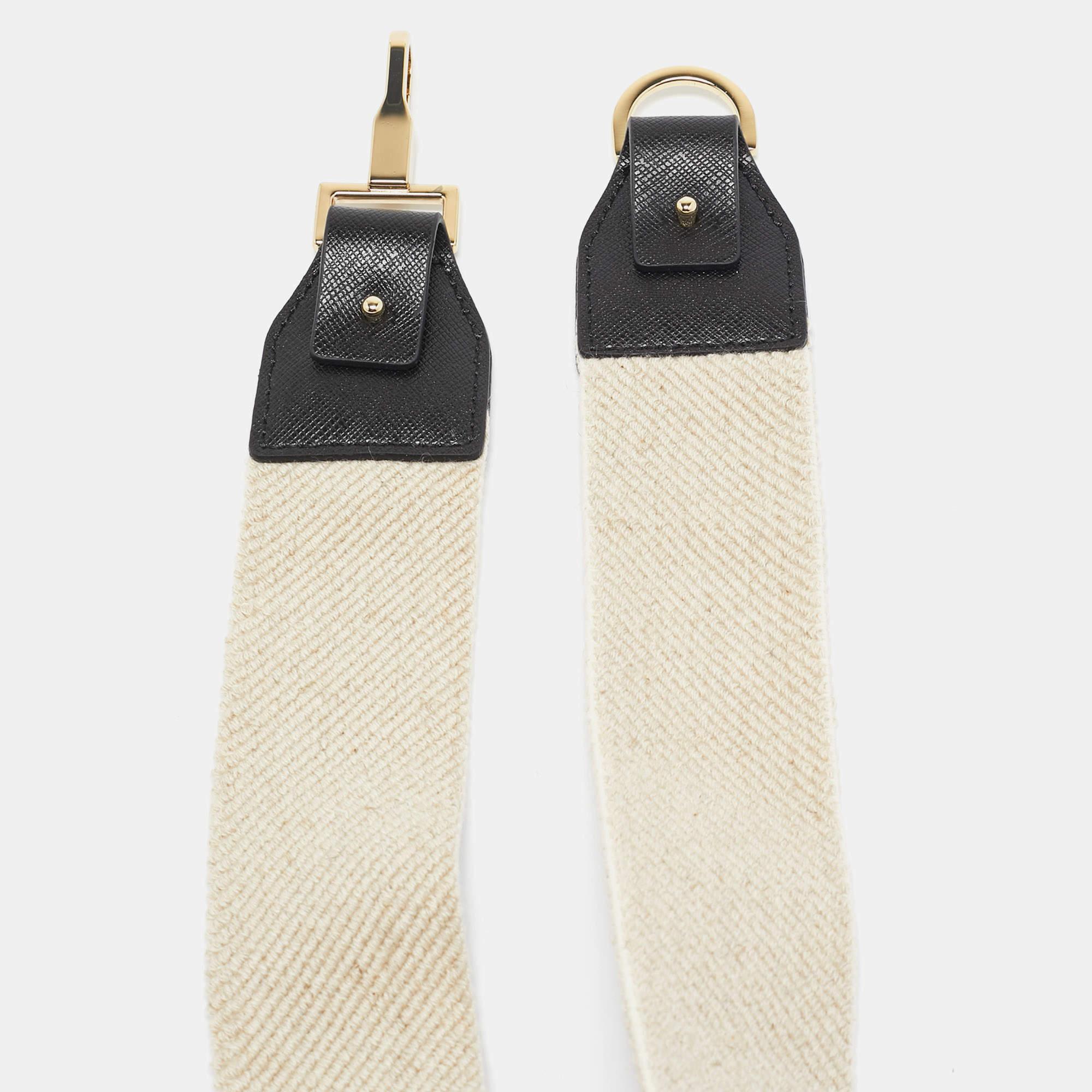 Max Mara Beige/Black Canvas and Leather Shoulder Bag Strap In Excellent Condition For Sale In Dubai, Al Qouz 2