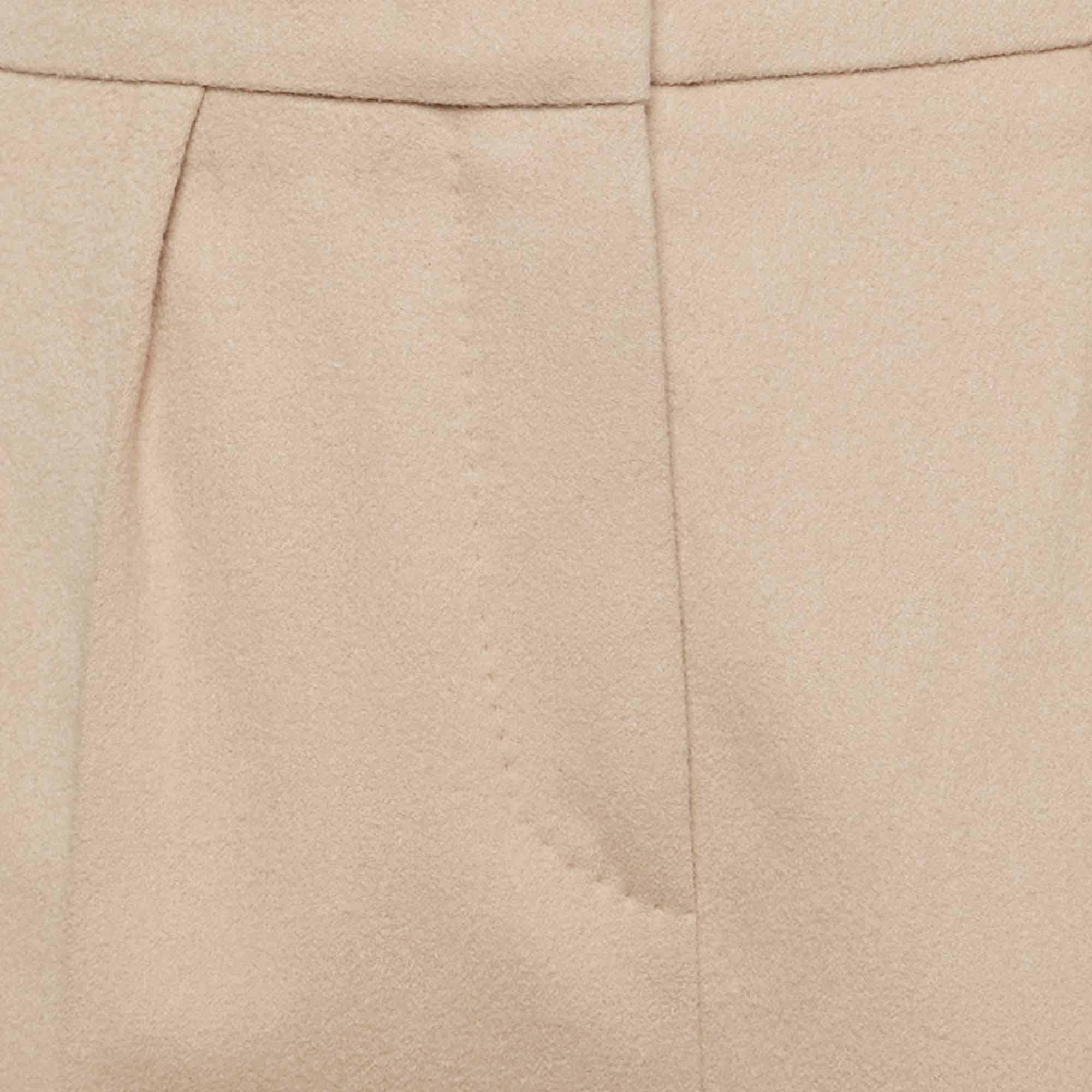 Max Mara Beige Felt Straight Leg Trousers M In Excellent Condition For Sale In Dubai, Al Qouz 2