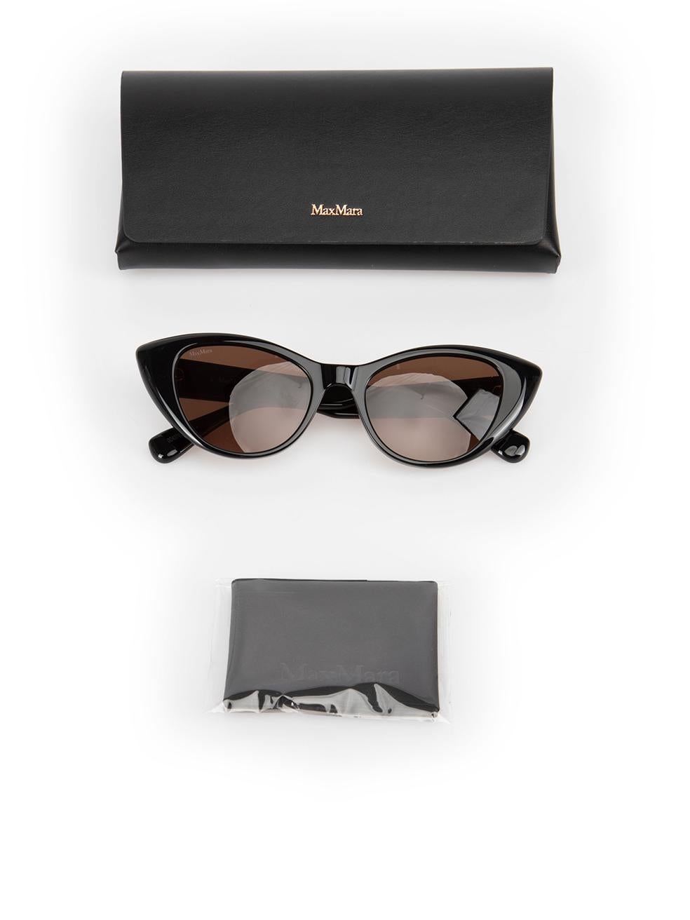 Max Mara Schwarze getönte Max Mara-Sonnenbrille mit Katzenauge-Logo 3