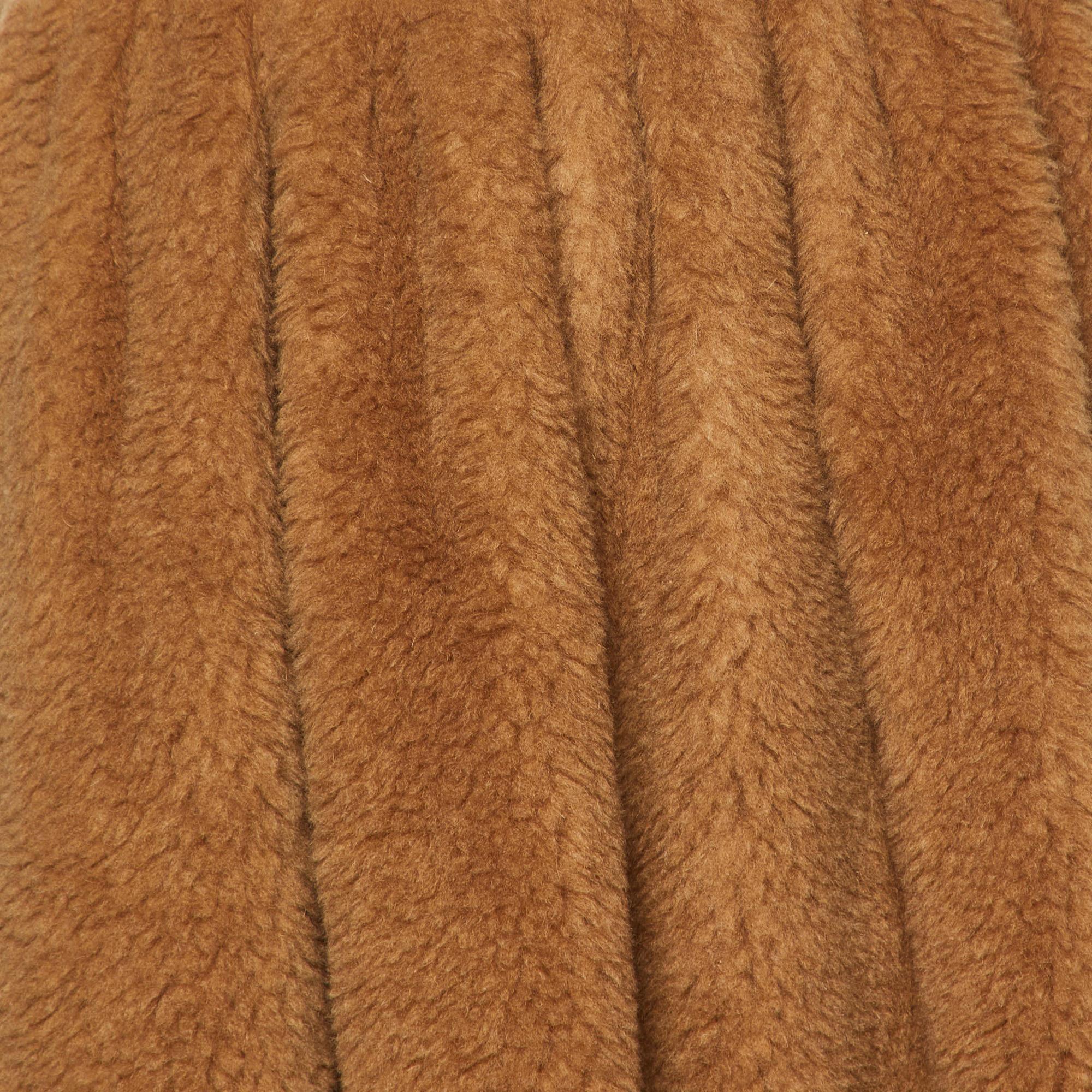 Max Mara Brown Camel Hair Mito Maxi Dress S In Good Condition In Dubai, Al Qouz 2