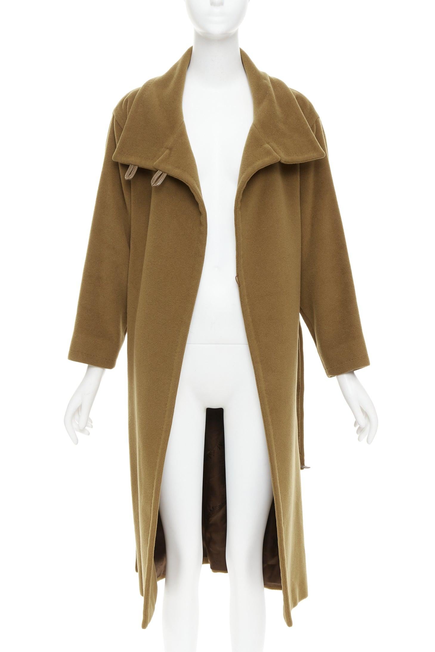 MAX MARA Kamelbrauner Woll-Kaschmirmantel mit Gürtel und breitem Kragen S (Braun) im Angebot