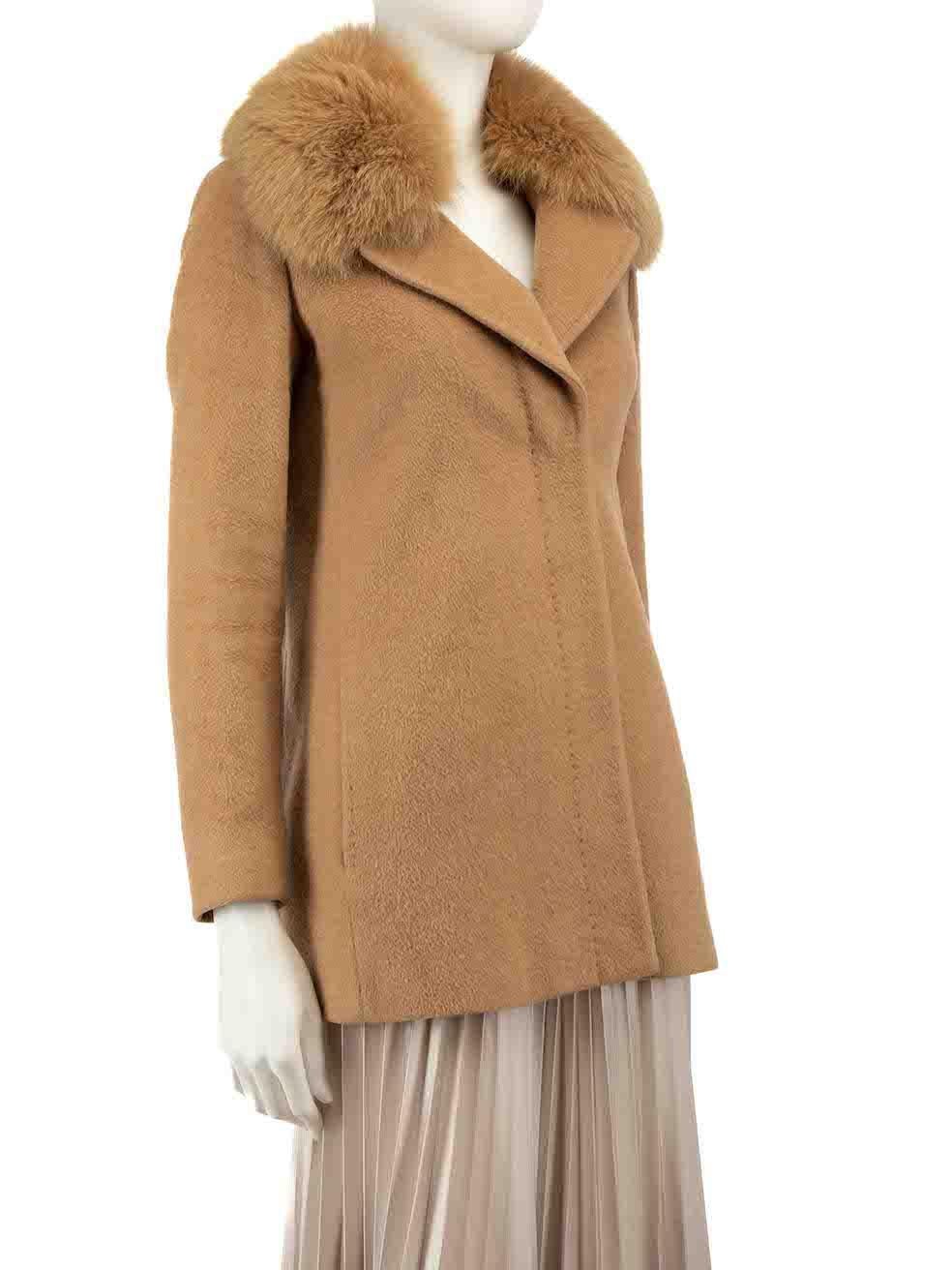 CONDITION is Very good. Minimal wear to coat is evident. Minimal wear to the lining with a very small split found at the centre back and noticeable discolouration of the brand logo at the back of the neck on this used Max Mara designer resale item.