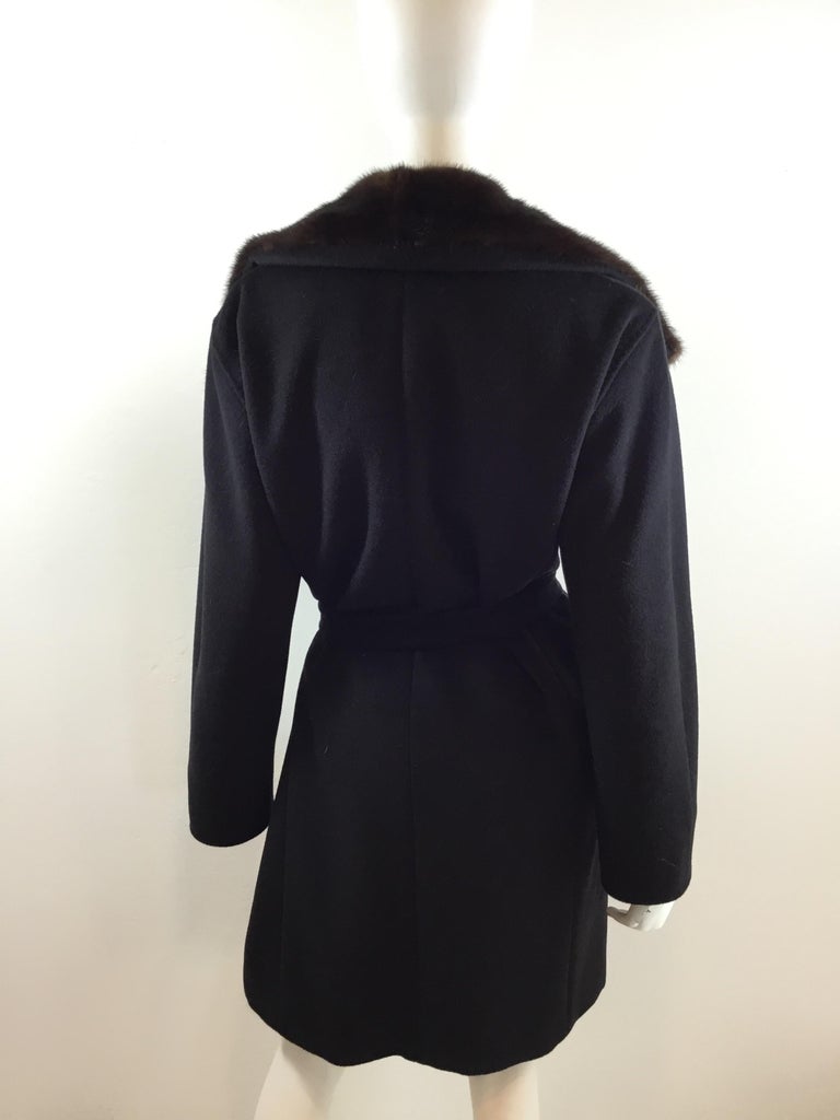 Max Mara Cashmere Blend Coat with Mink Fur Trim For Sale at 1stdibs