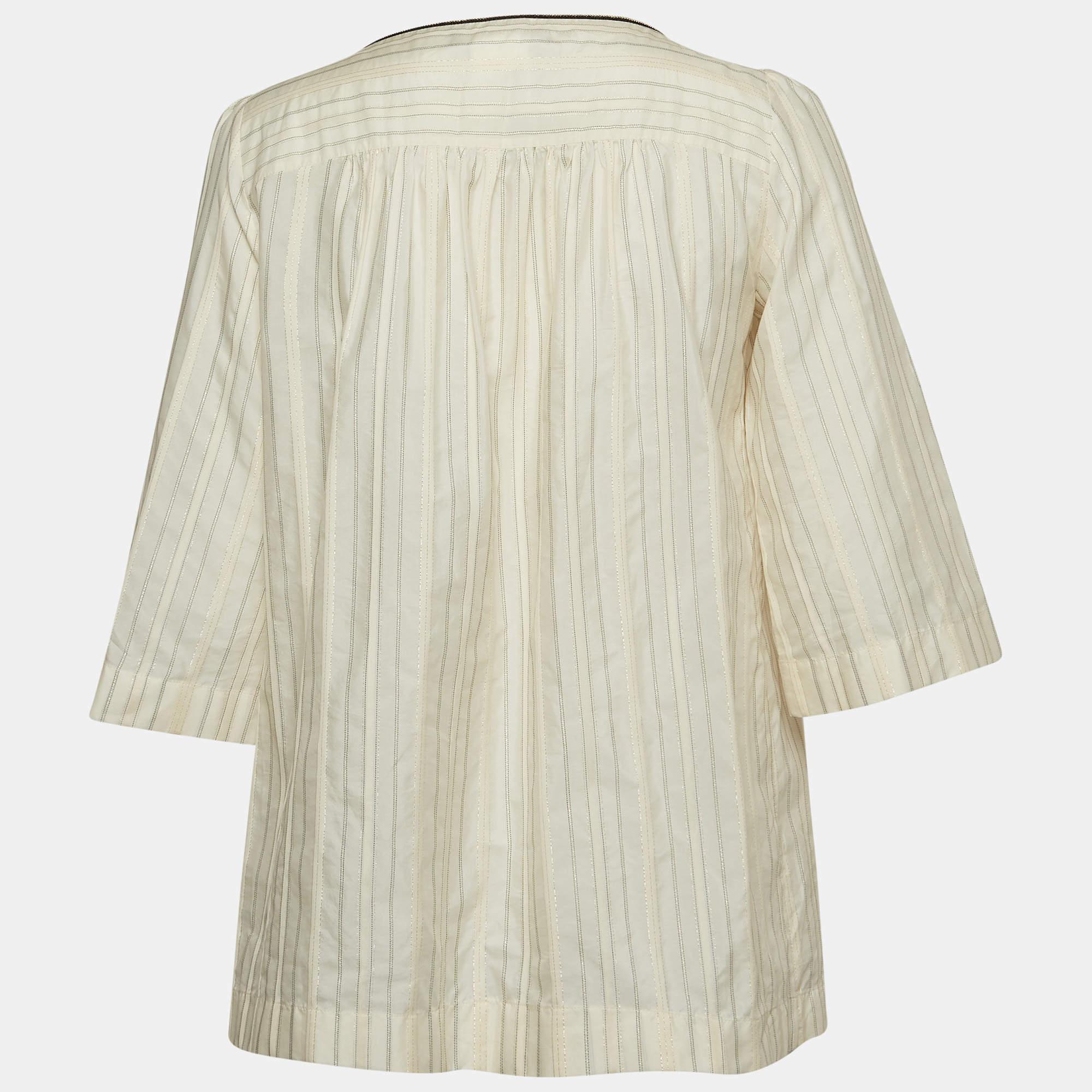 Complement your elegance with a lovely blouse like this one. With its pretty design and prime quality fabric this blouse is the best pick to look sophisticated and poised.