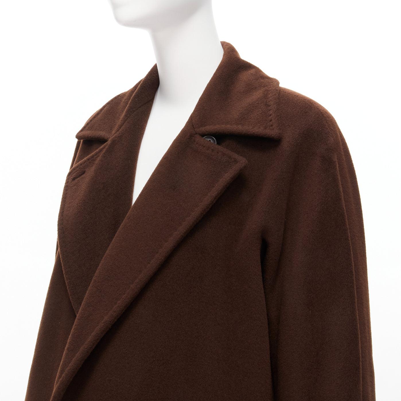 MAX MARA dark brown virgin wool cashmere wide lapel longline relaxed coat IT40 S
Reference: TGAS/D00559
Brand: Max Mara
Material: Virgin Wool, Cashmere
Color: Brown
Pattern: Solid
Lining: Brown Fabric
Made in: Italy

CONDITION:
Condition: Excellent,