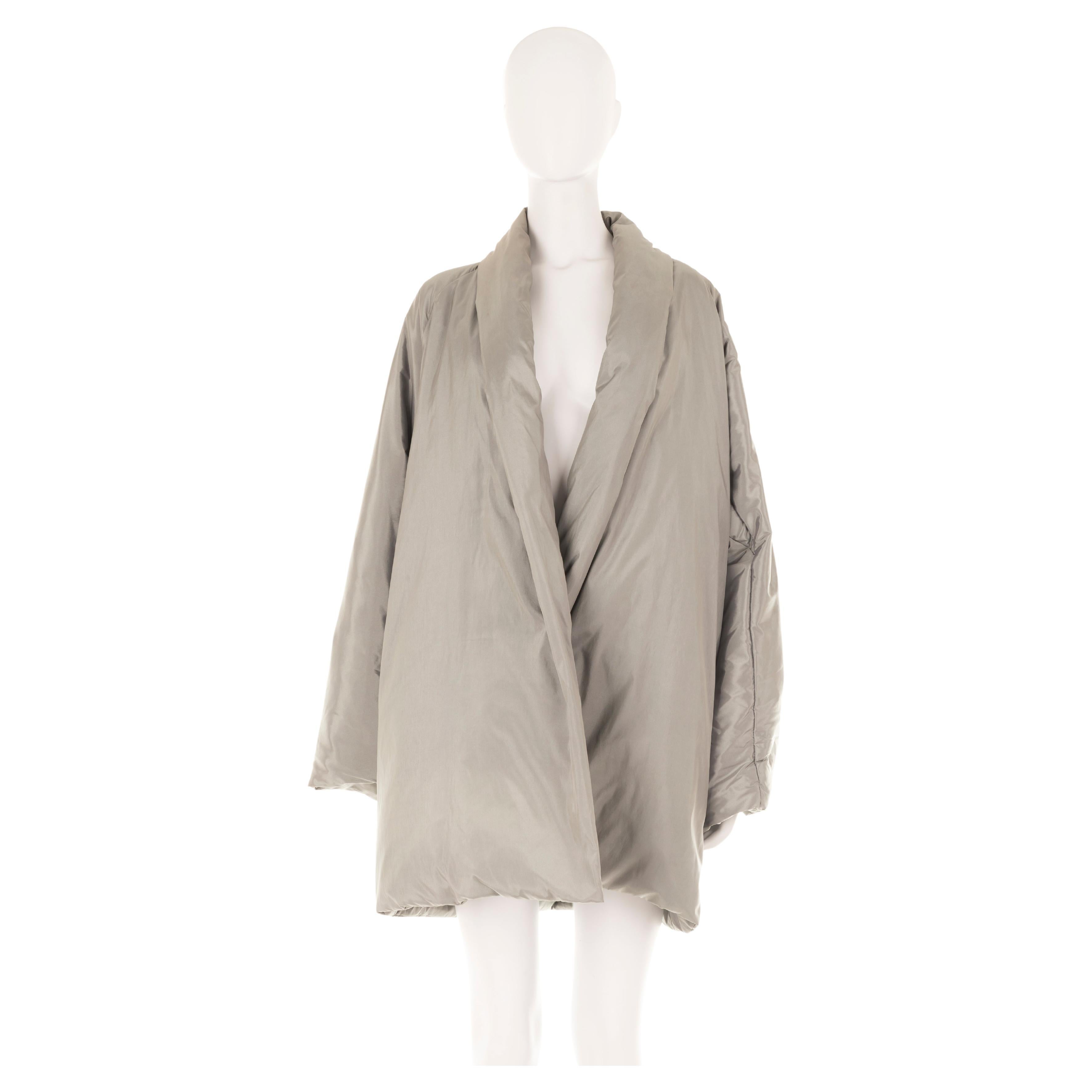 - Max Mara grey oversize coat
- Sold by Gold Palms Vintage
- Padded
- Removable padded belt