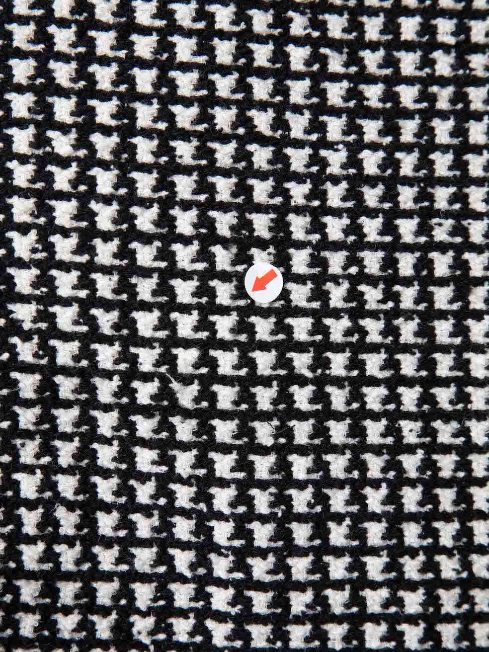 Max Mara Houndstooth Pattern Coat Size S For Sale 2