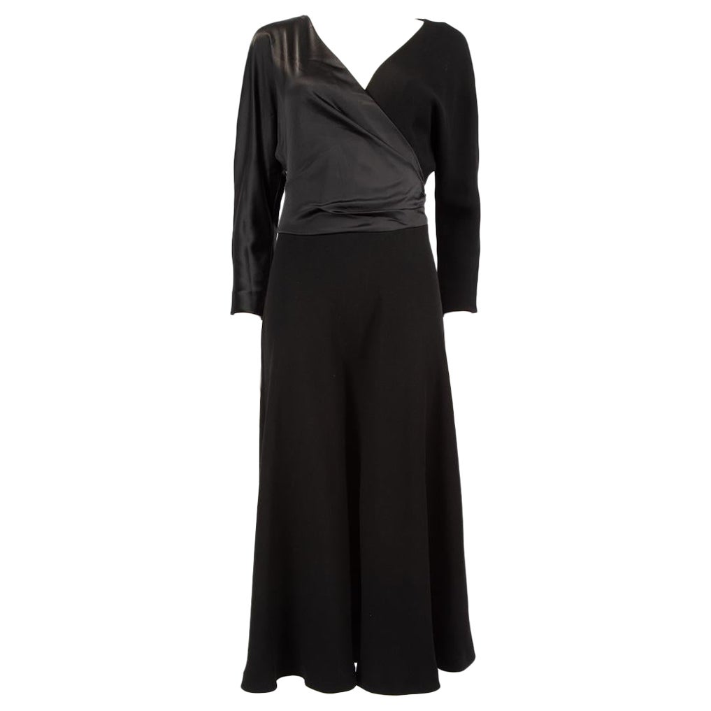 Max Mara Max Mara Max Mara Klavierforte Schwarzes Midikleid mit V-Ausschnitt Größe XXL