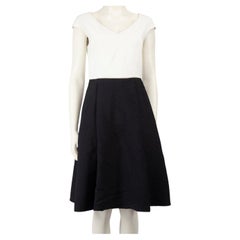 Max Mara Max Mara Studio Vestido Blanco y Azul Marino Cuello en V Talla M