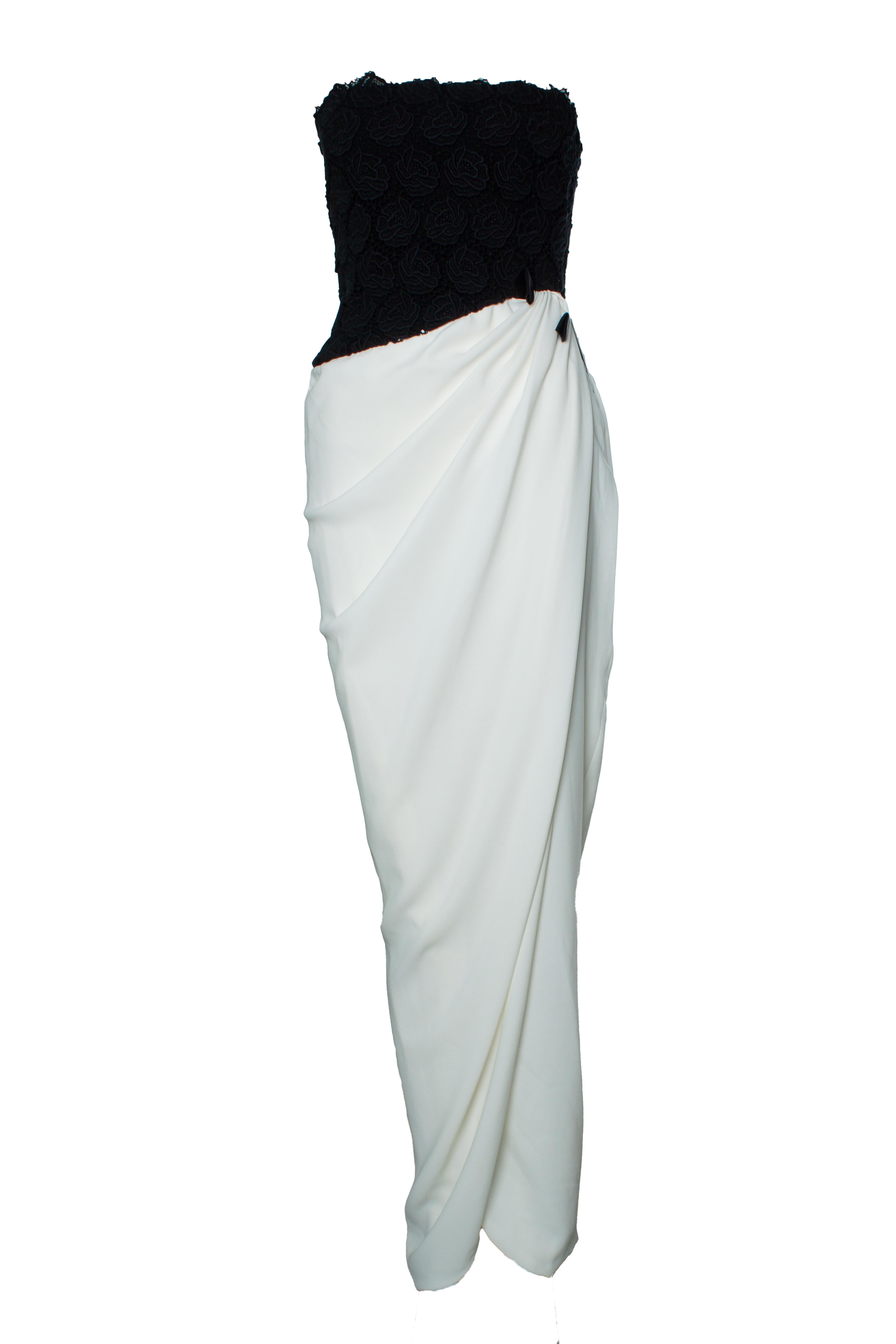 Max Mara, Maxi abito bianco con bustier floreale nero in vendita