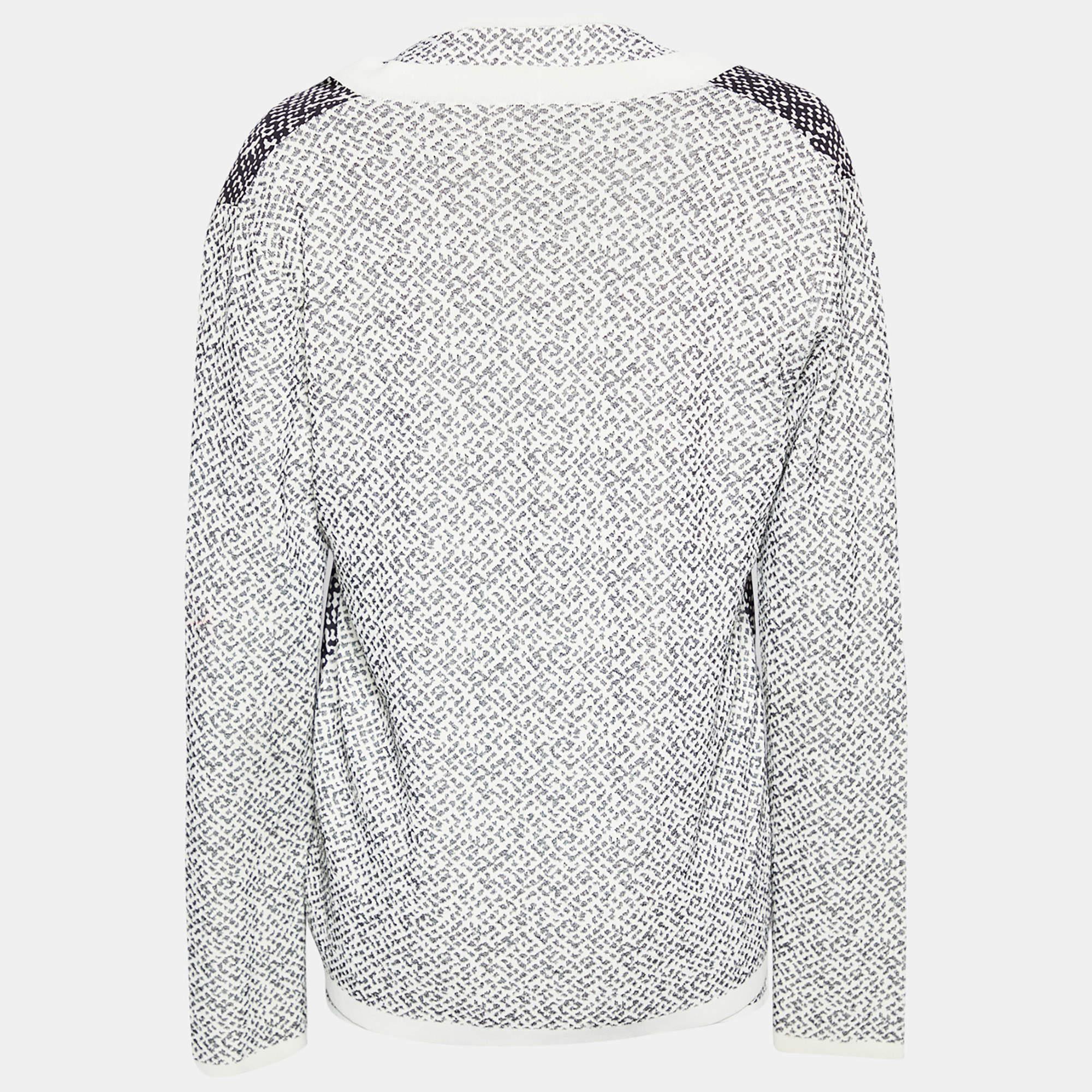 Max Mara Monochrome Strick- und Seidenpaneele Top & Strickjacke Set L (Grau) im Angebot