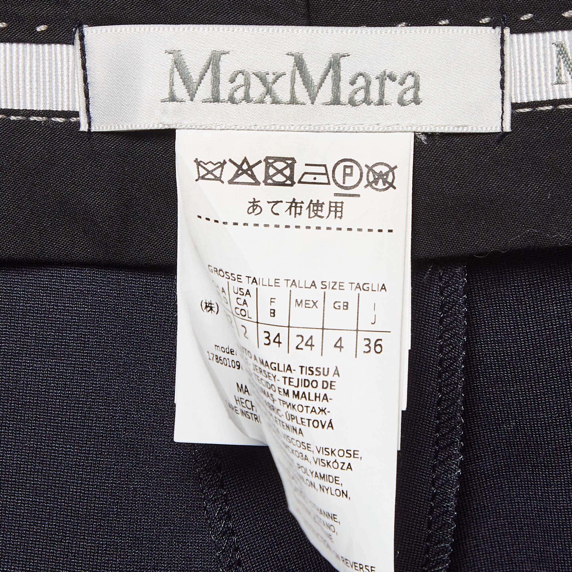 Max Mara Navy Blue Stretch Crepe Formal Trousers XS In Excellent Condition For Sale In Dubai, Al Qouz 2
