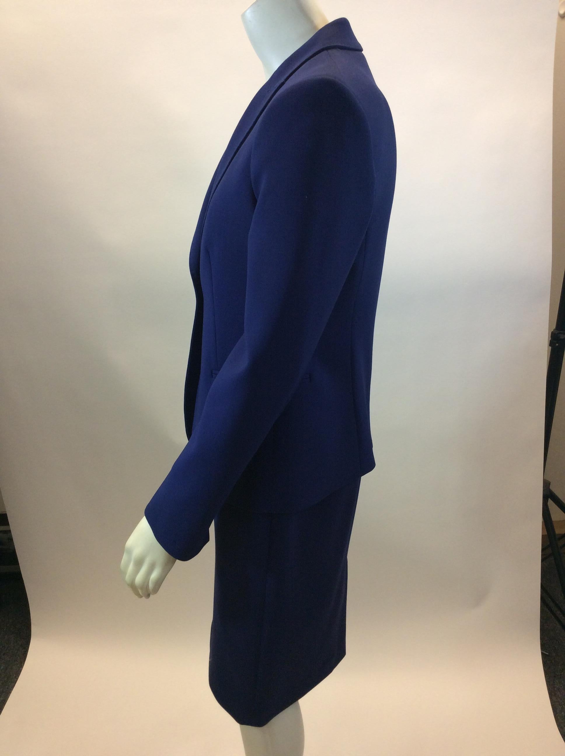 Max Mara Navy Blue Two Piece Dress Set
$389
Made in Italy
97% Wool, 3% Elastane
Size 6
Dress: 
Length 38.5