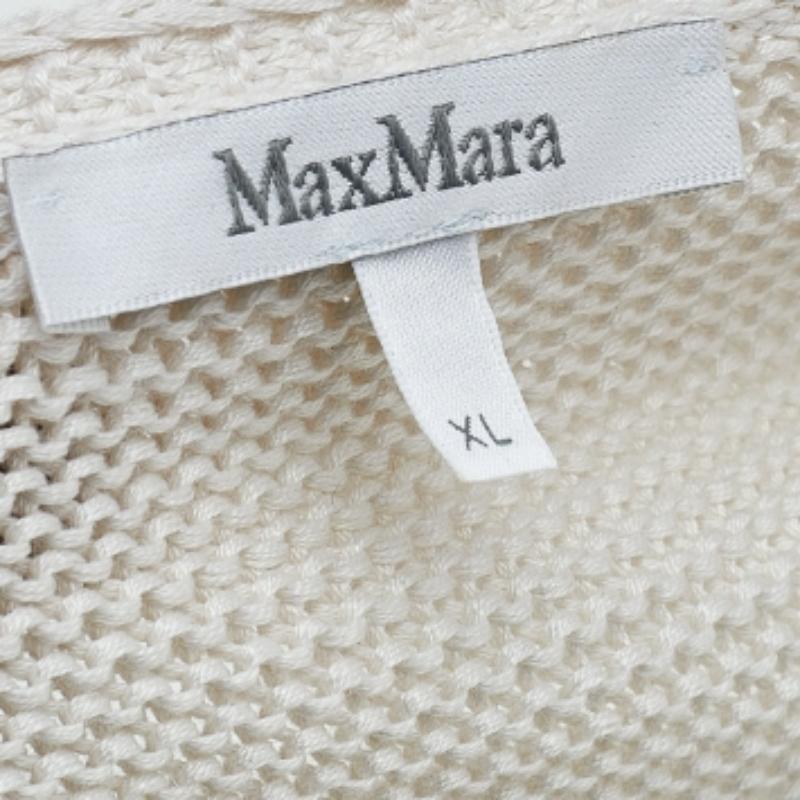 Max Mara, haussement d'épaules en tricot crocheté et boutonné sur le devant, blanc cassé XL Bon état - En vente à Dubai, Al Qouz 2