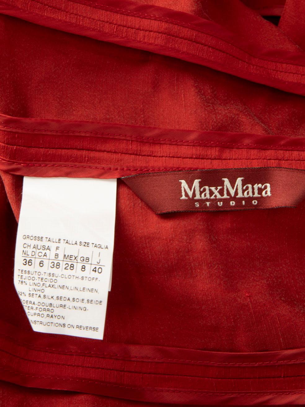 Max Mara Giacca rossa con cintura di media lunghezza taglia S In condizioni ottime in vendita a London, GB