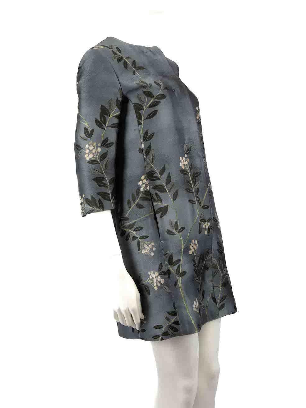 CONDITION is Good. General wear to coat is evident. Moderate signs of wear to the front, back and sleeves with plucks and pulls to the weave on this used 'S Max Mara designer resale item.
 
 Details
 Blue
 Polyester
 Coat
 Jacquard floral pattern
