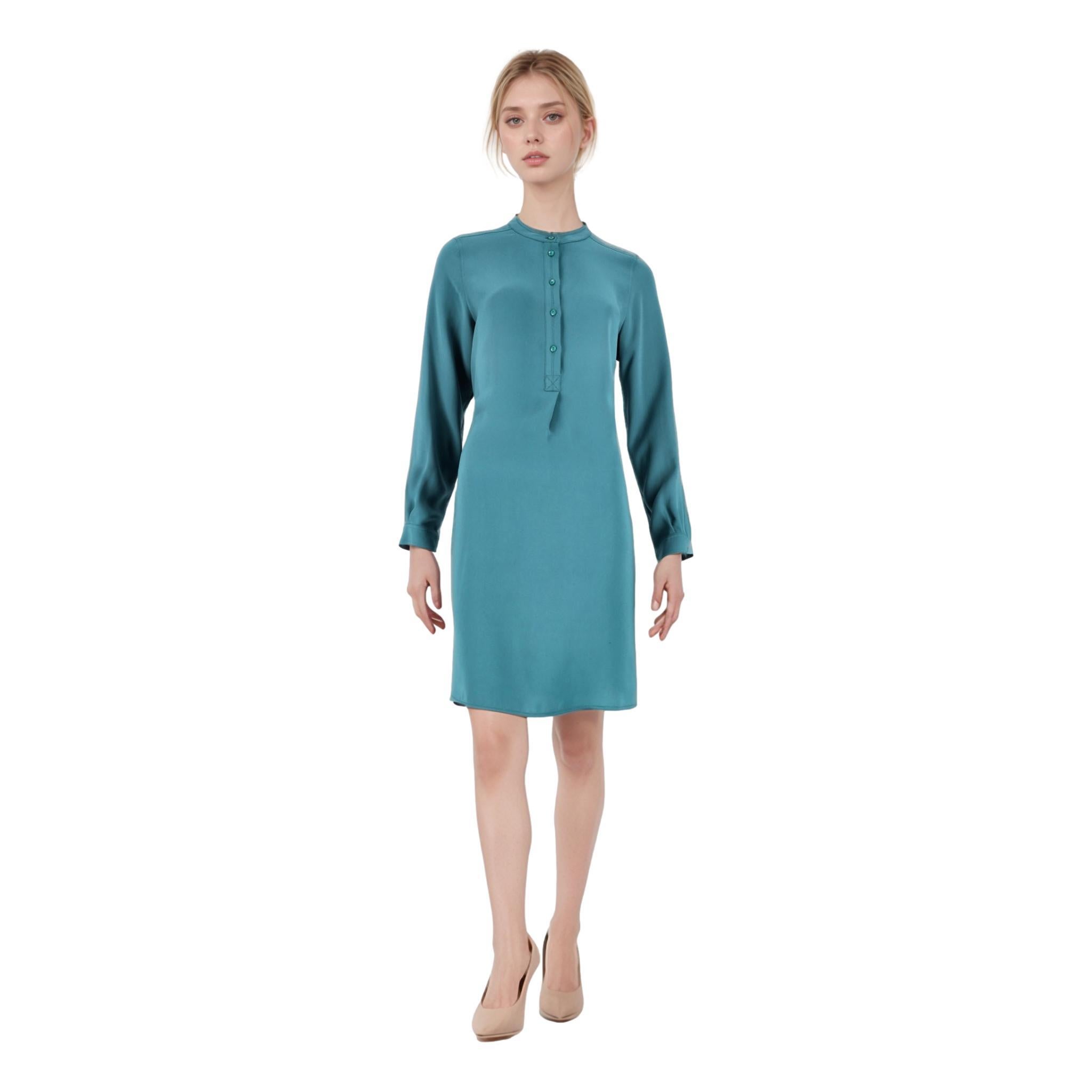 Max Mara Seidenkleid

Blaugrünes, langärmeliges Kleid mit halb geknöpftem Ausschnitt und geknöpften Manschetten.

Vollständig aus Seide gefertigt, mit einer Länge über dem Knie.

Preis ca. £465

Größe - 38FR

Zustand - Gut (einige Flecken und Risse