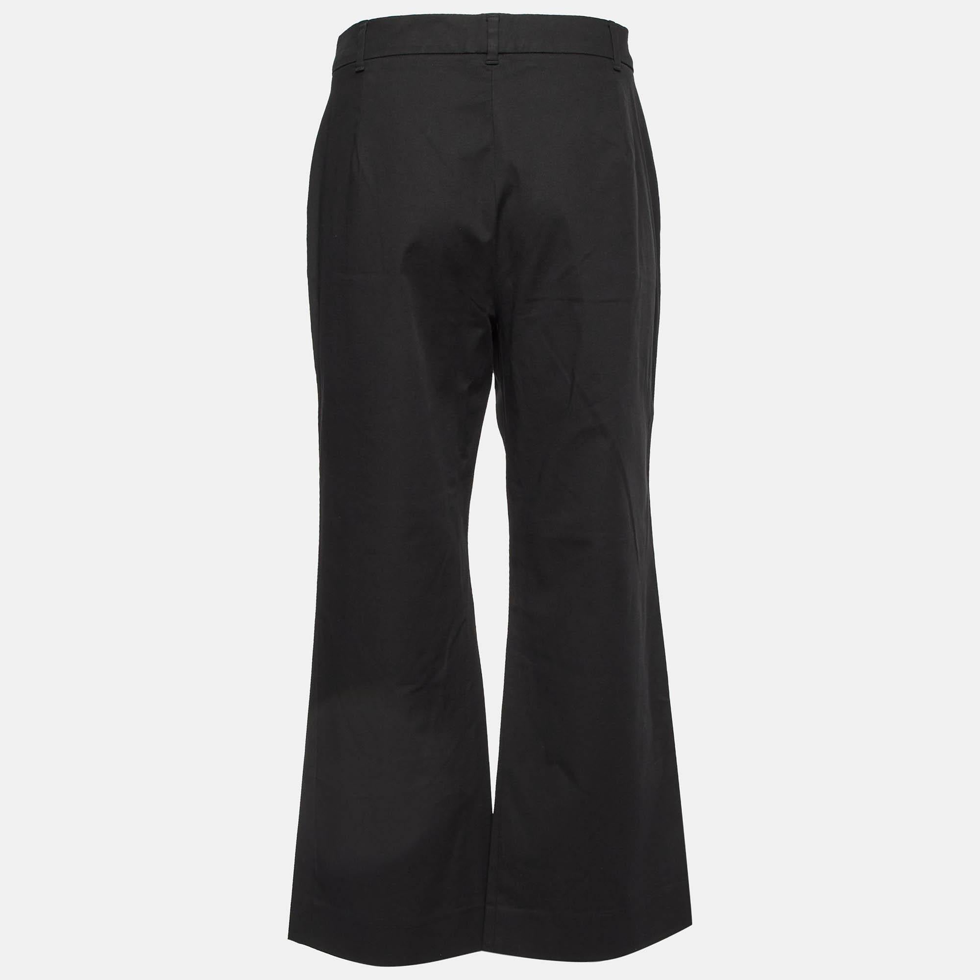 Werten Sie Ihre formelle Kleidung mit dieser Hose auf. Hervorragende Silhouette und Passform  Diese Hose lässt Sie auf jeden Fall elegant aussehen.