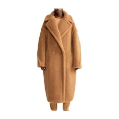 Max Mara Teddy Coates Sz.S