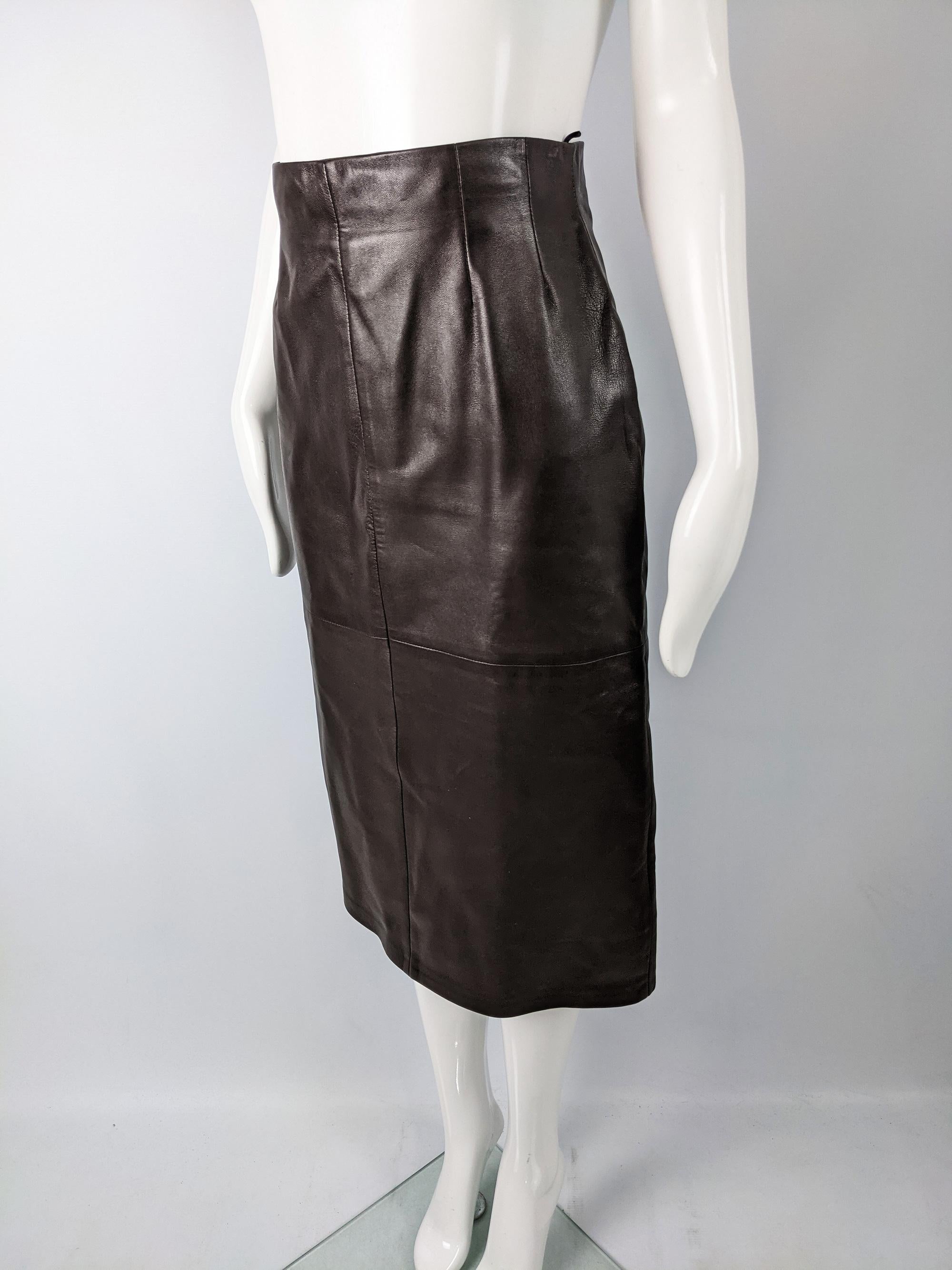 Max Mara Vintage Brown Leather Skirt In Excellent Condition In Doncaster, South Yorkshire