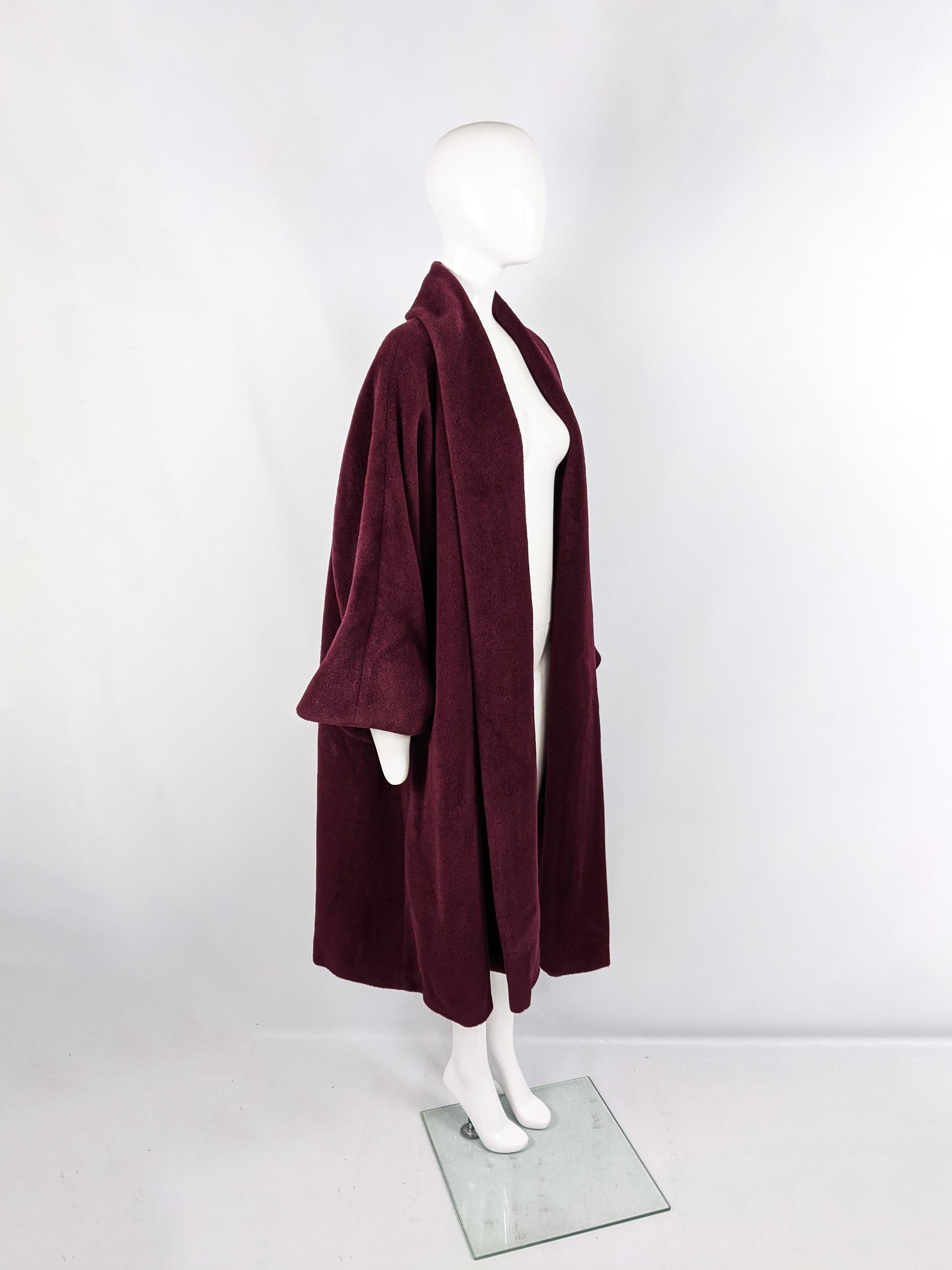 Max Mara Vintage Dramatic Oversized Burgundy Alpaca Mohair & Wool Swing Coat In Good Condition In Doncaster, South Yorkshire