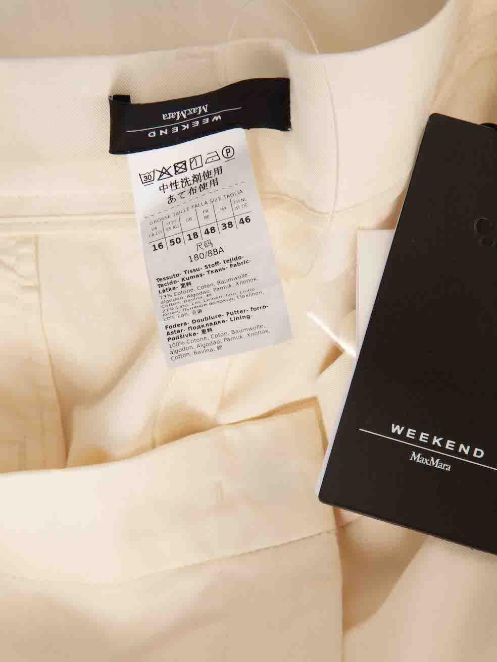 Short Max Mara Weekend Max Mara écru taille haute Taille XXXL Neuf - En vente à London, GB