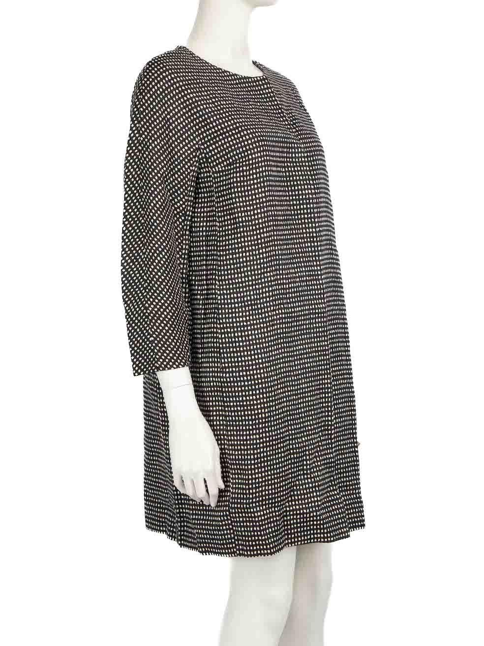 CONDITION is Never worn, with tags. No visible wear to coat is evident on this new Weekend Max Mara designer resale item.
 
 
 
 Details
 
 
 Black
 
 Linen
 
 Coat
 
 Checkered pattern
 
 Single breasted
 
 Snap button fastening
 
 2x Side pockets
