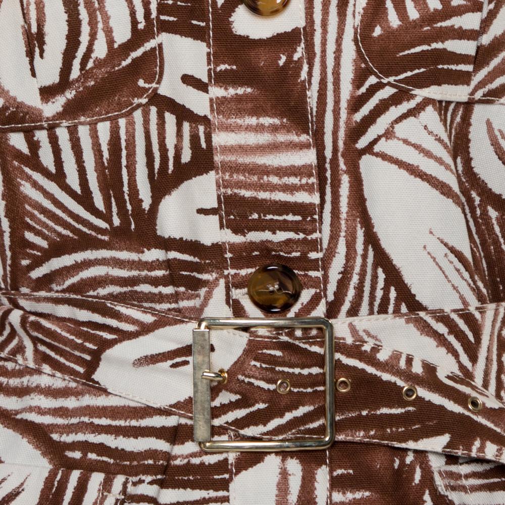 Max Mara - Manteau ceinturé en toile imprimée blanche et marron, taille M en vente 1