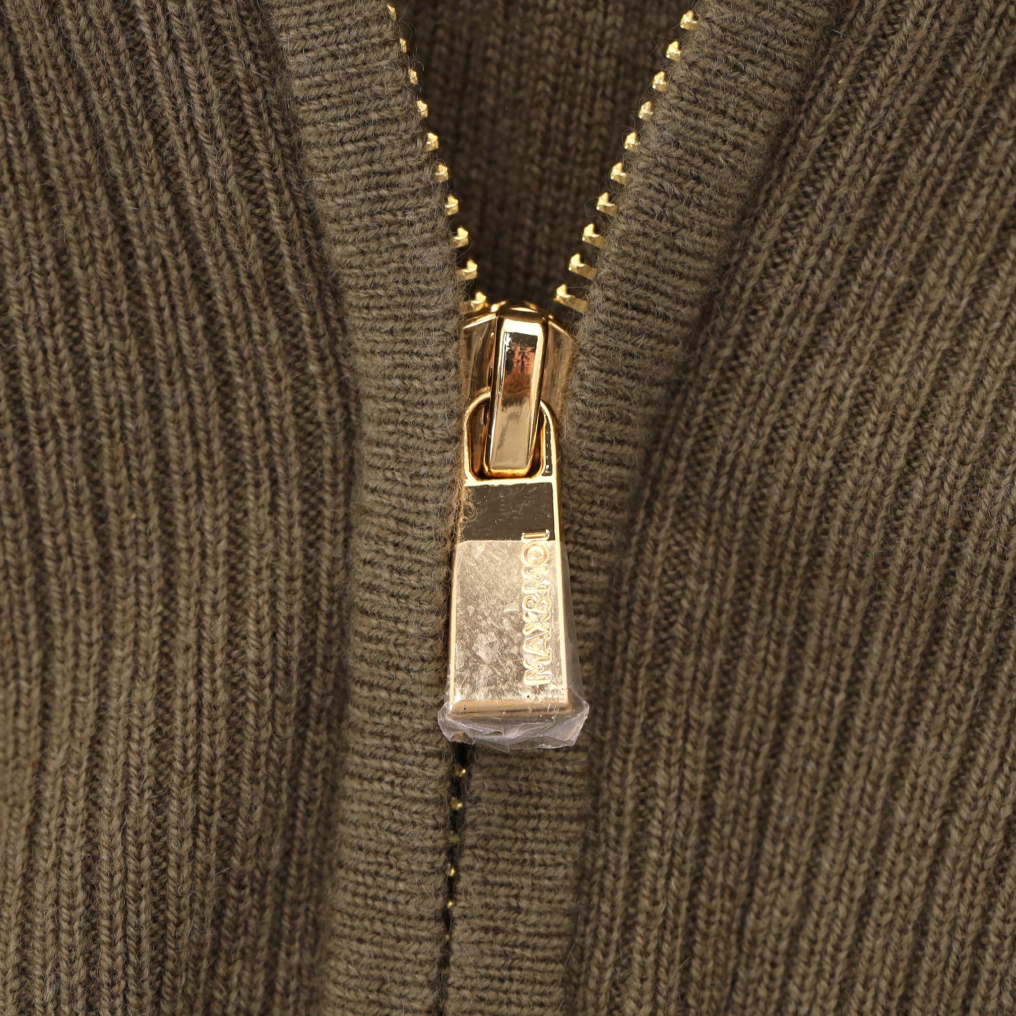 Max & Moi Strickjacke mit Reißverschluss aus Merinowolle und Kaschmir mit blauem Fuchsbesatz Damen im Angebot