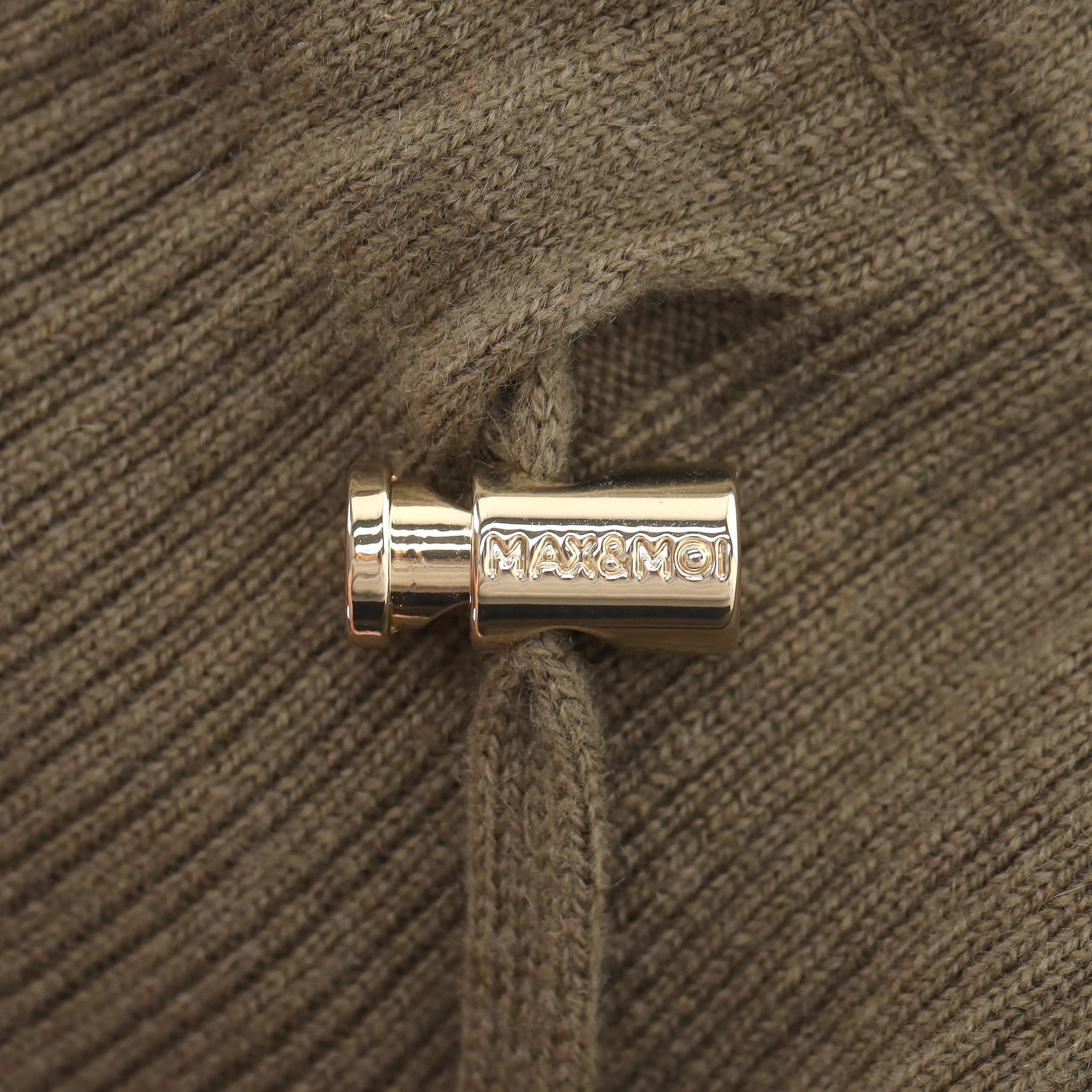 Max & Moi Strickjacke mit Reißverschluss aus Merinowolle und Kaschmir mit blauem Fuchsbesatz im Angebot 2