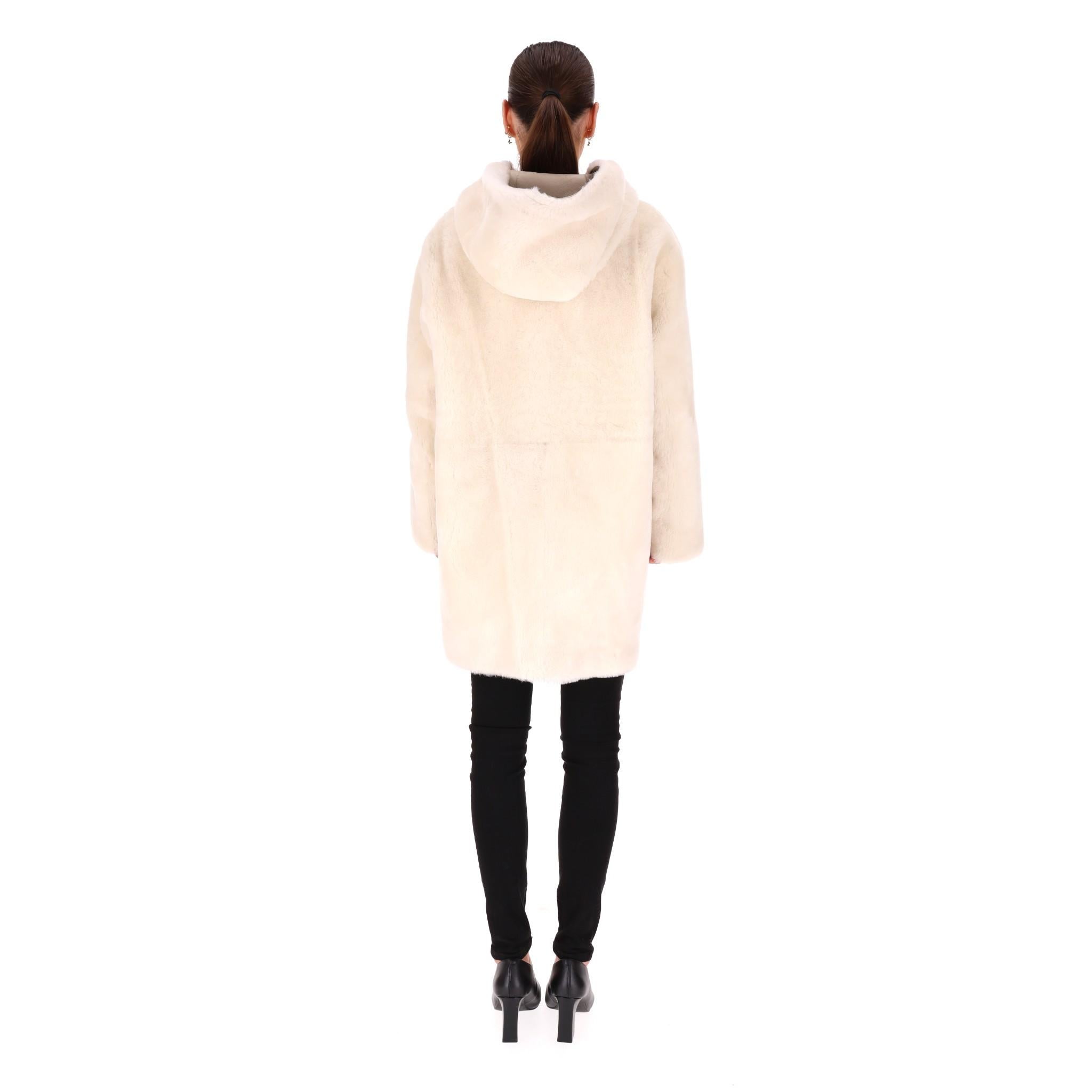 Max & Moi: cappotto reversibile in merino e shearling in vendita 1