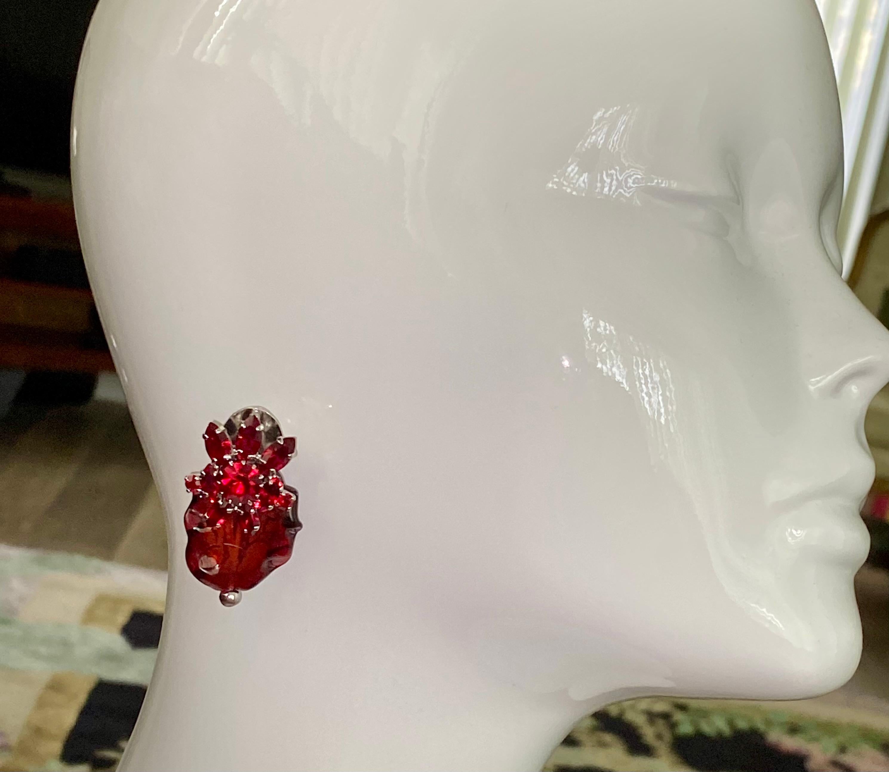 Orecchini con orchidea Max Muller in vendita 7