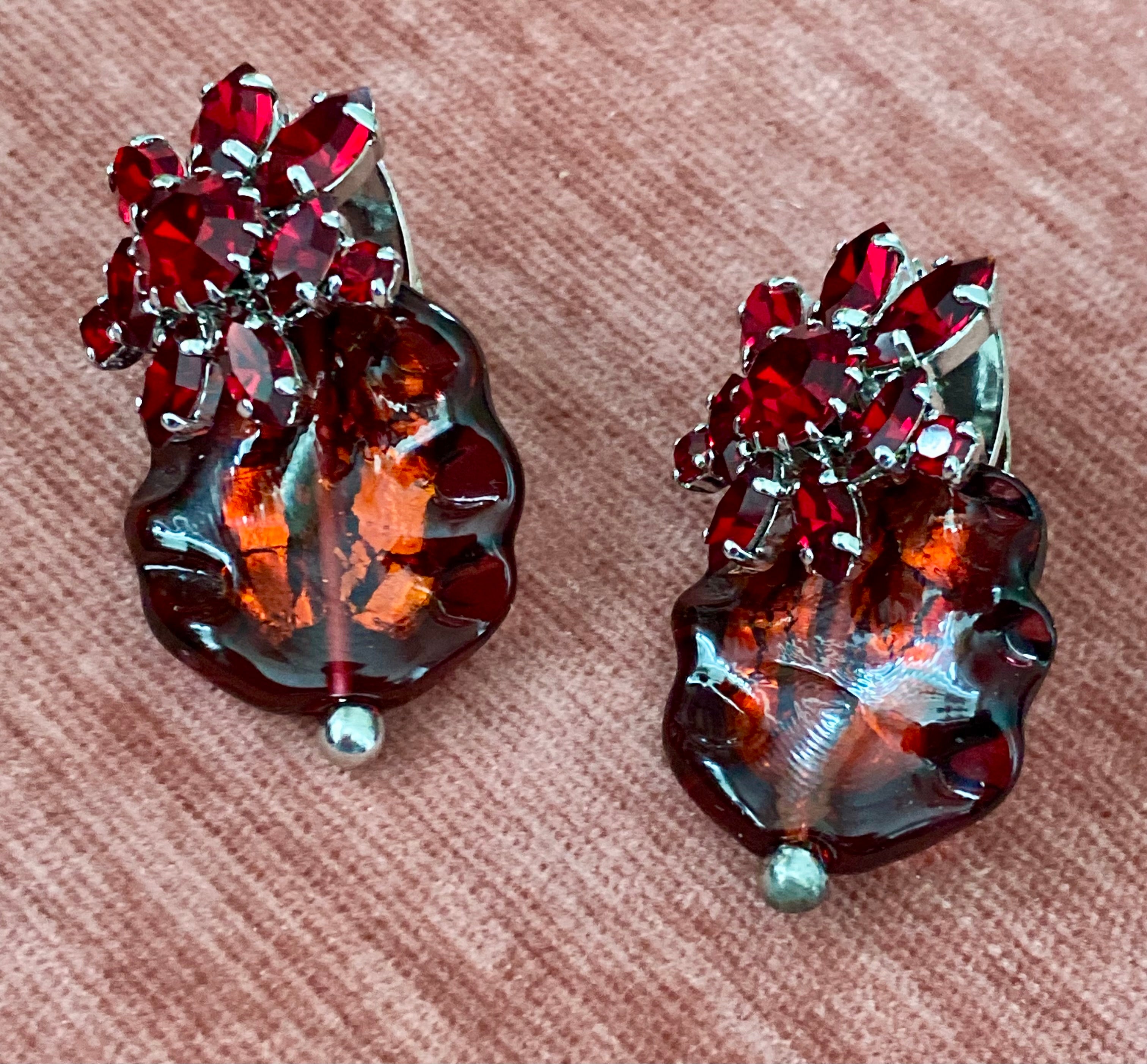 Orecchini con orchidea Max Muller In condizioni buone in vendita a Warminster, GB