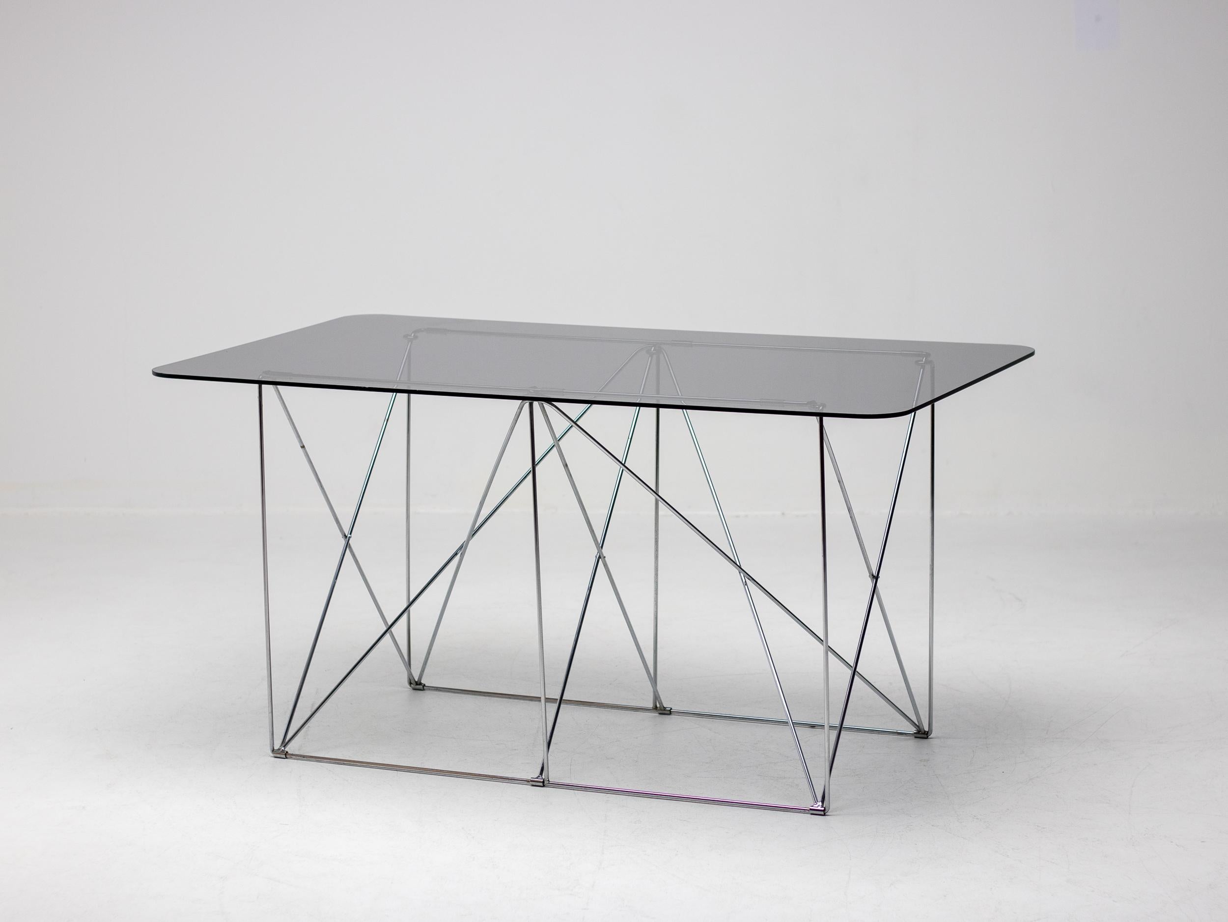 Table de salle à manger pliable Max Sauze en verre fumé en vente 1
