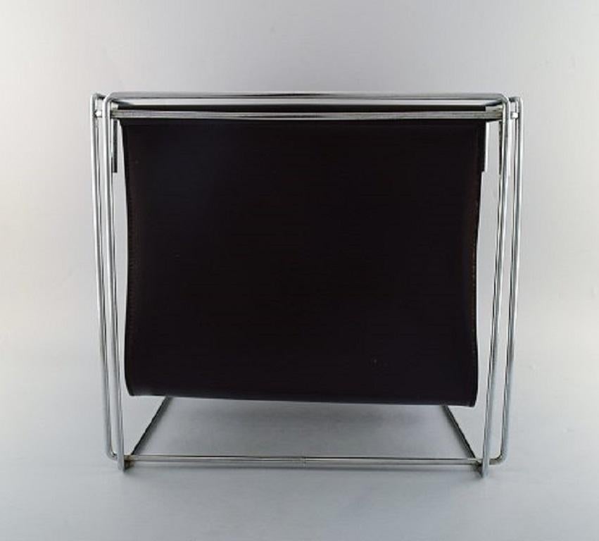 Max Sauze. French designer. Magazine holder in chrome and brown leather, 1980s.
In very good condition.
Measures: 36.5 x 33 cm.