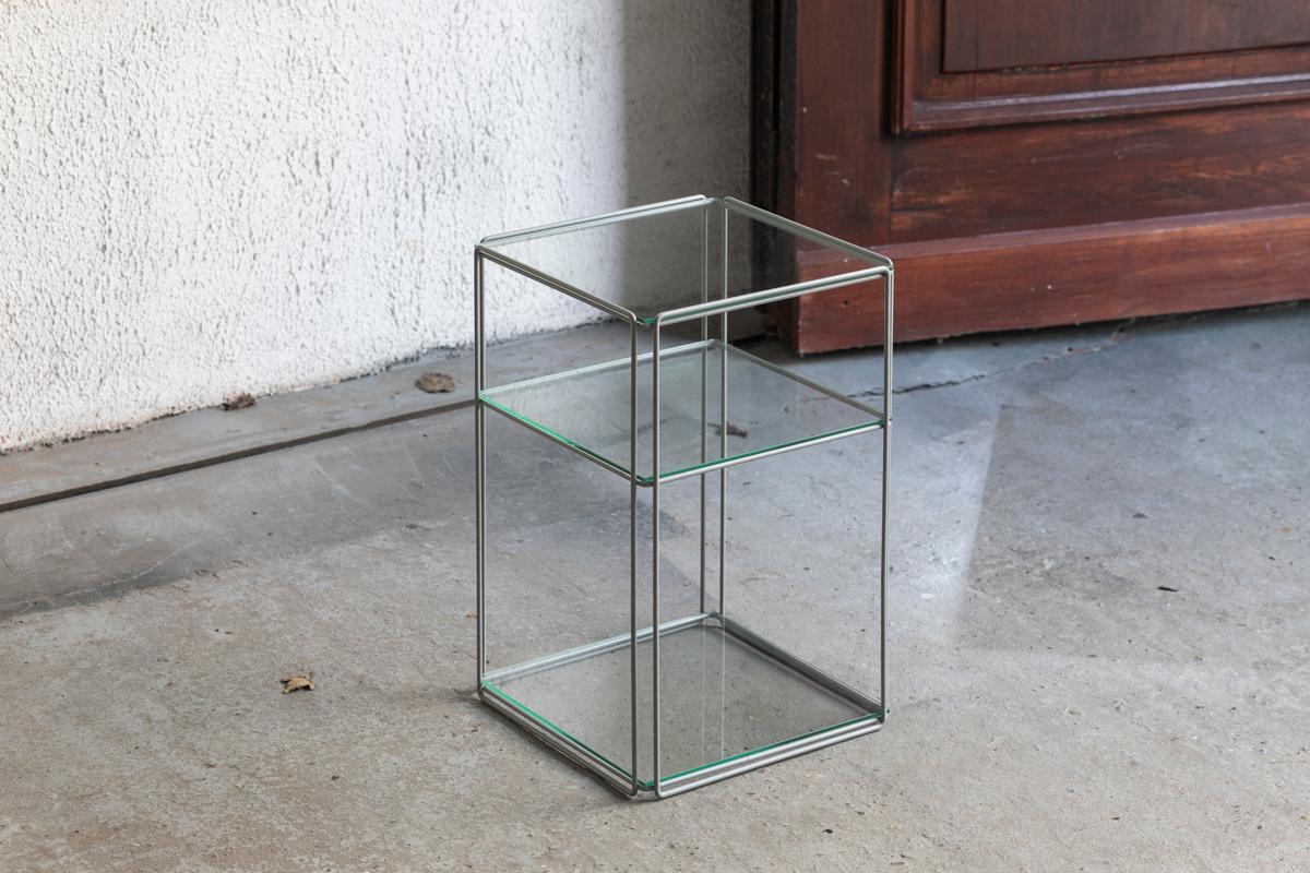 Side table from the ‘Isocele’ series, designed by Max Sauze and produced by Max Sauze Studio in France in the 1970’s. Grey box shaped metal frames with two square glass tops. In very good condition with small signs from the past as shown in the