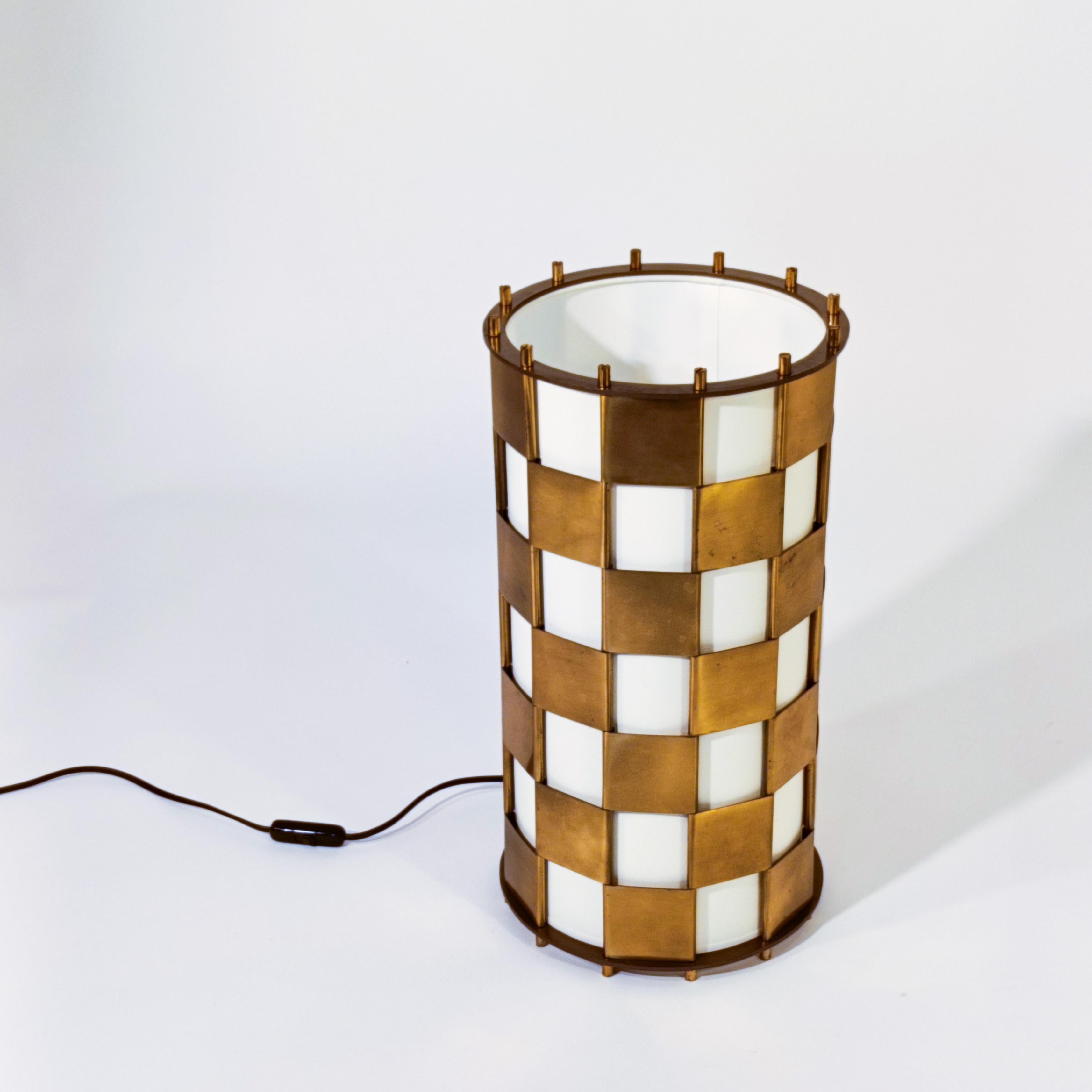 Estilo Max Sauze. Lámpara de sobremesa de latón Hollywood Regency, Francia, años 60 Francés en venta